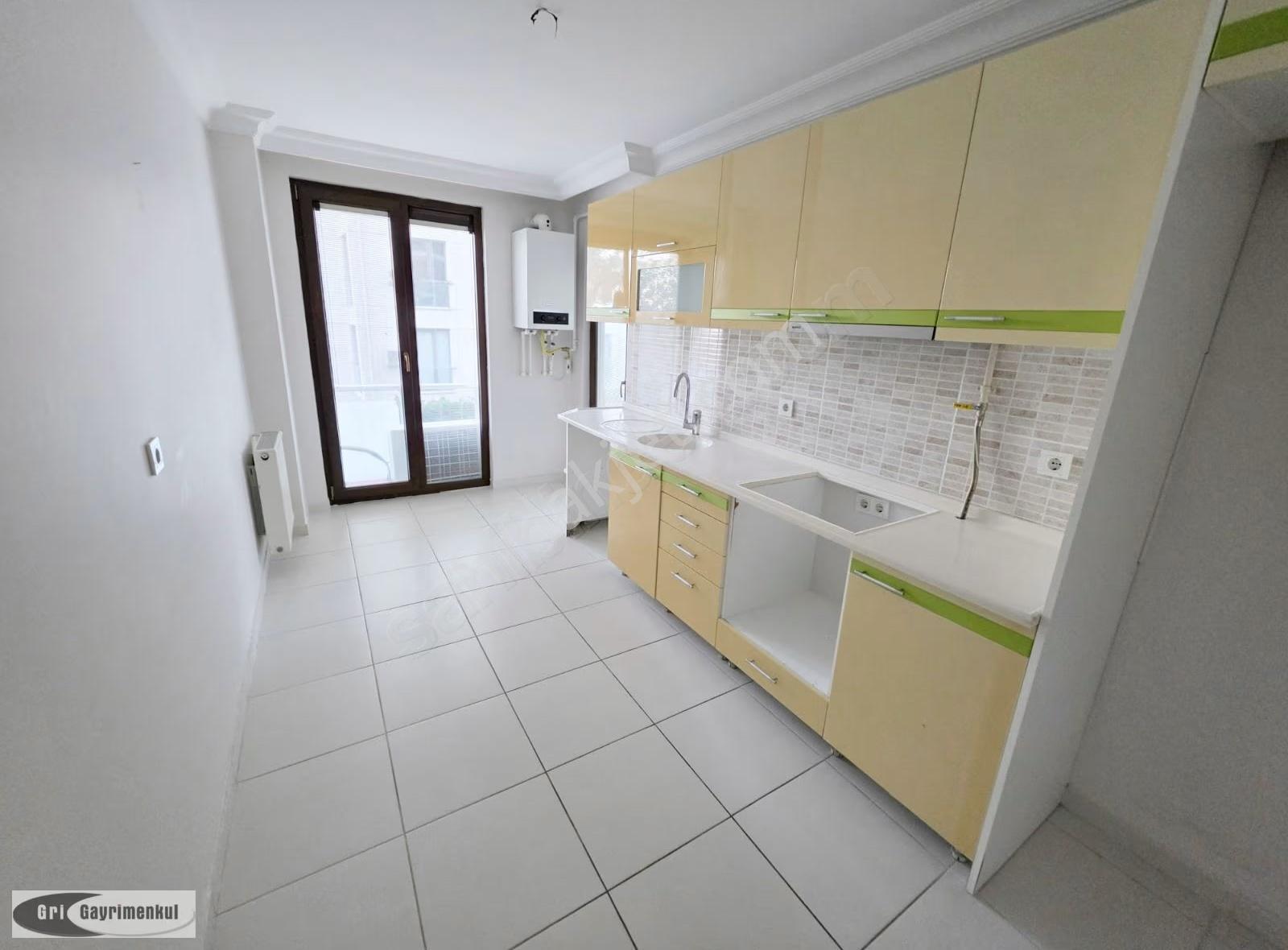 Tuzla Viaport Marina Karşısı Güzel Lokasyonda 2+1 Kiralık Ofis - Görsel 18