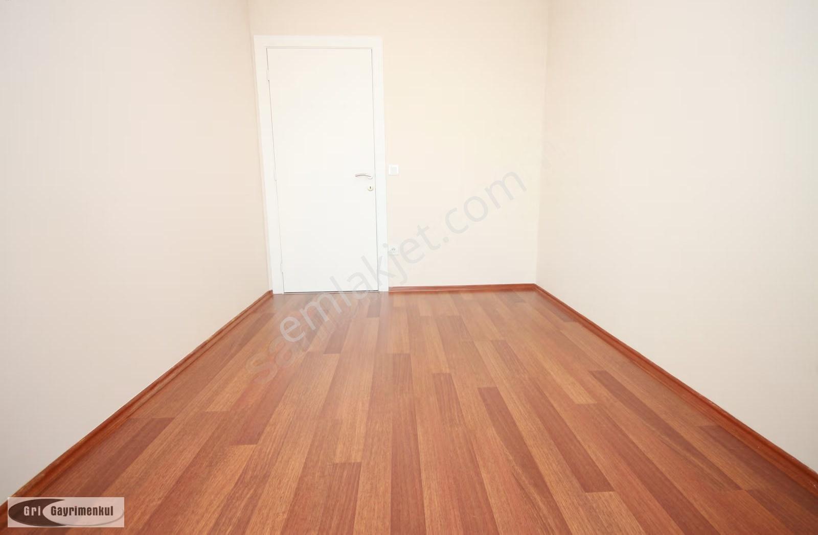 Tuzla Viaport Marina Karşısı Güzel Lokasyonda 2+1 Kiralık Ofis - Görsel 4