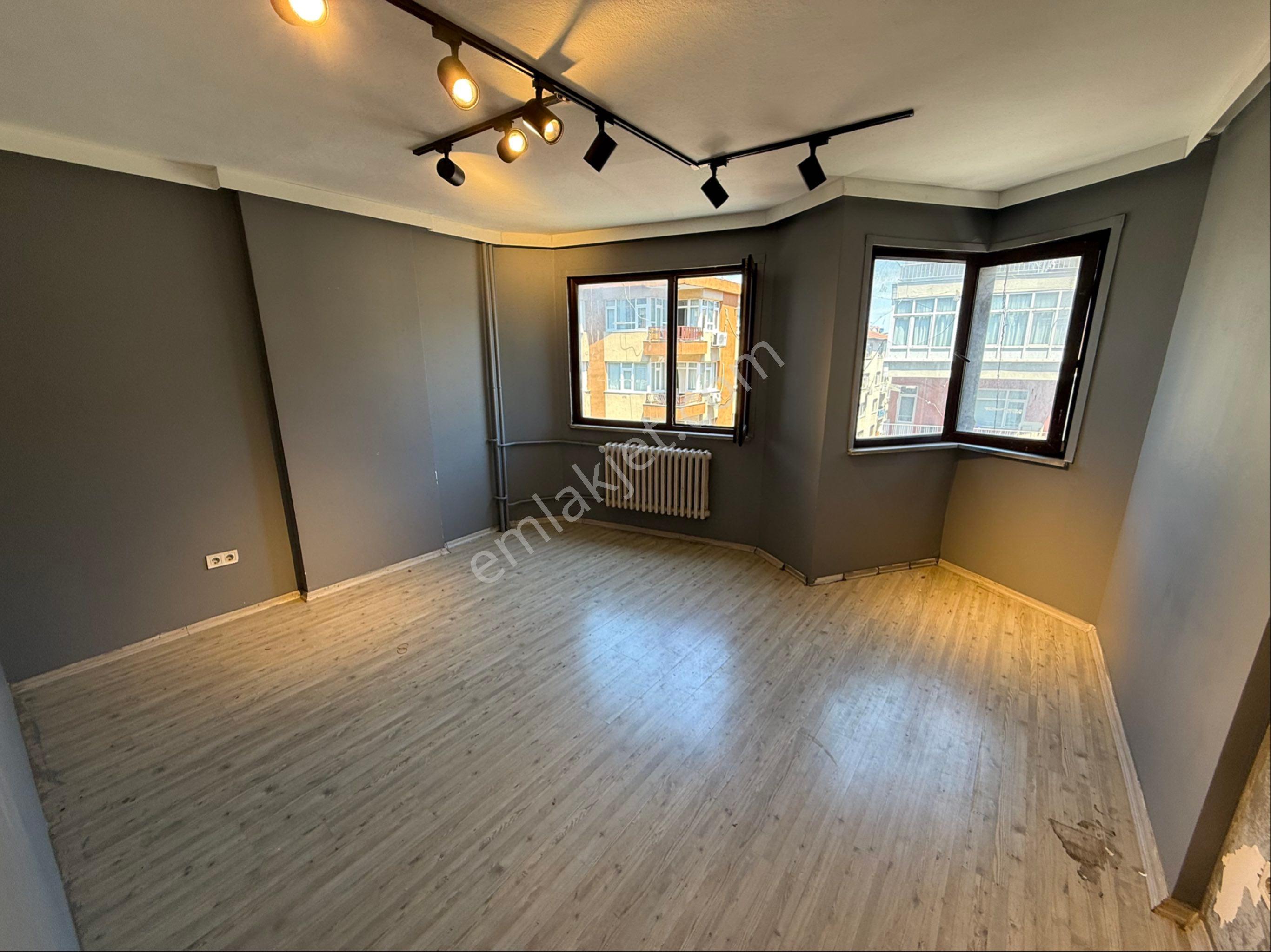 Şirinevler Mahmutbey Caddesi Üzerinde 1+1 Kiralık 5.kat Ofis - Görsel 6