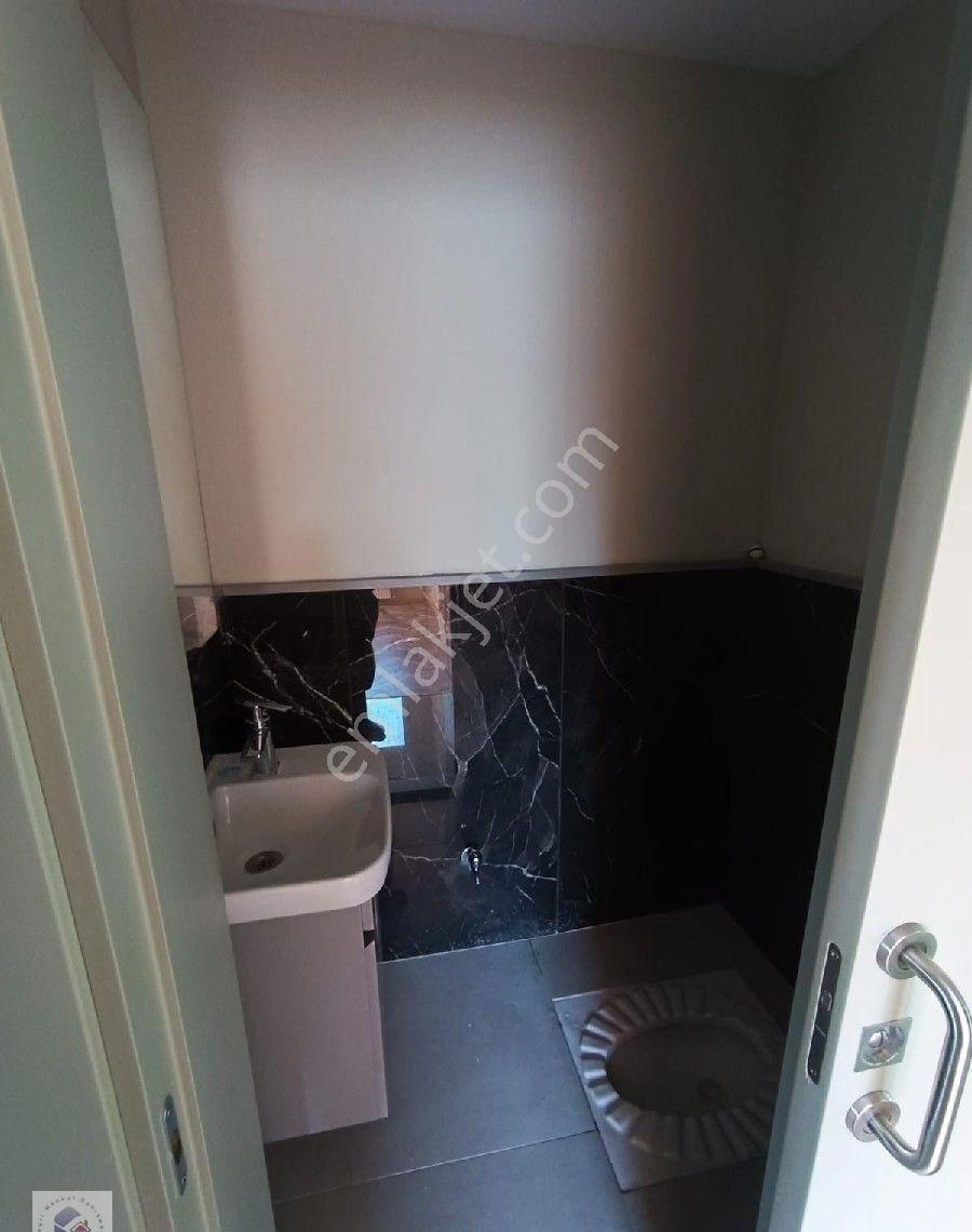 Bizim Emlak'tan Ergenekon Mahallesinde 4+1 Kiralık Lüks Daire - Görsel 7
