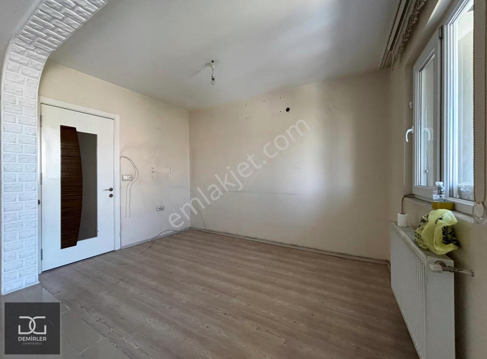 Demirler'den Akkonak'da Cam Balkonlu 2.5+1 Kiralık Daire - Görsel 18