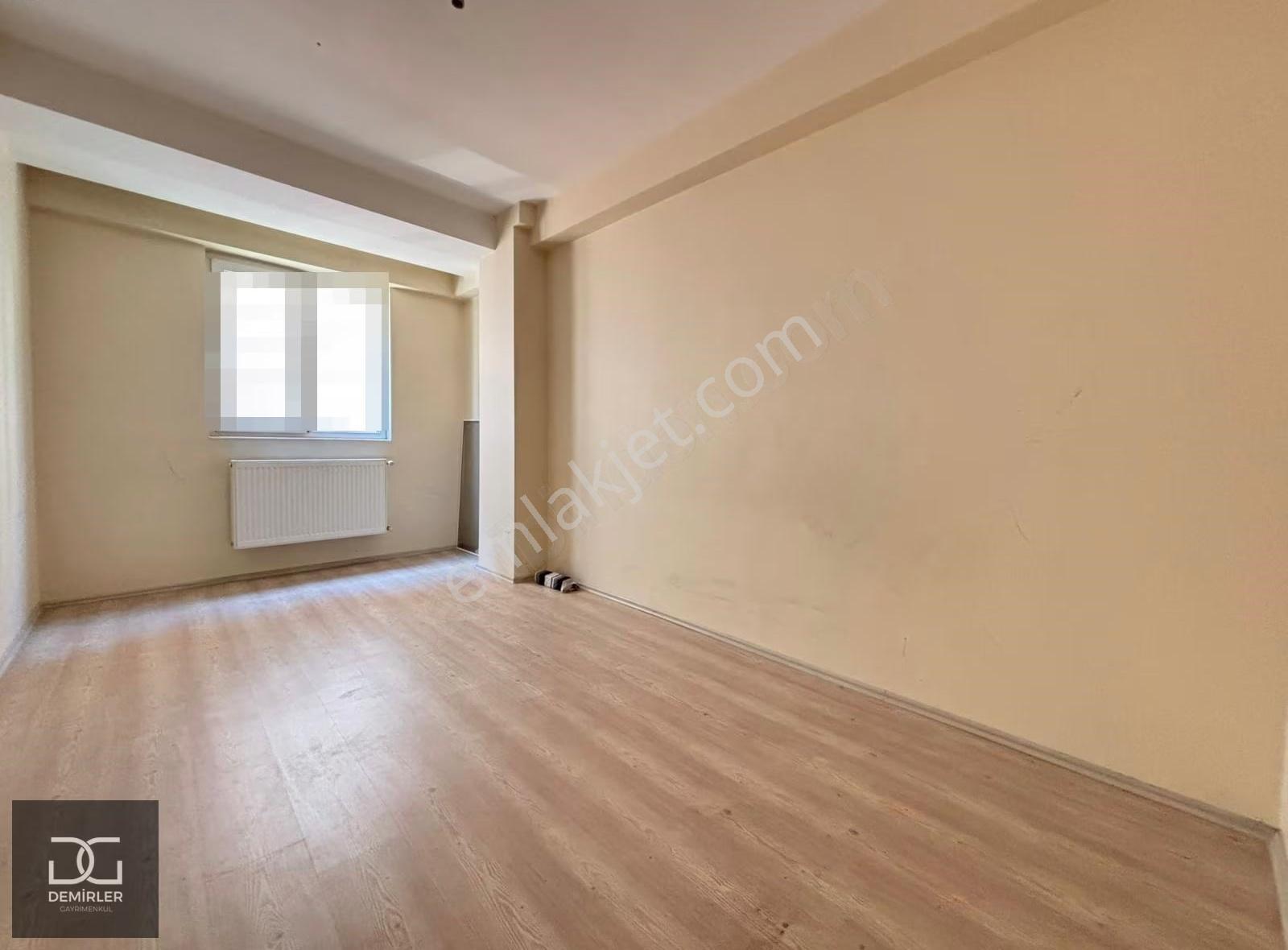 Demirler'den Akkonak'da Cam Balkonlu 2.5+1 Kiralık Daire - Görsel 24