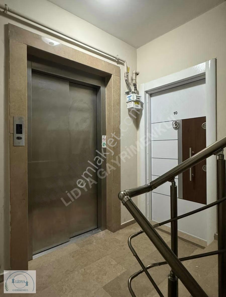 Kayışdağı'nda Eşyalı, Faturalar Dahil 1+1 Kiralık Daire - Görsel 23