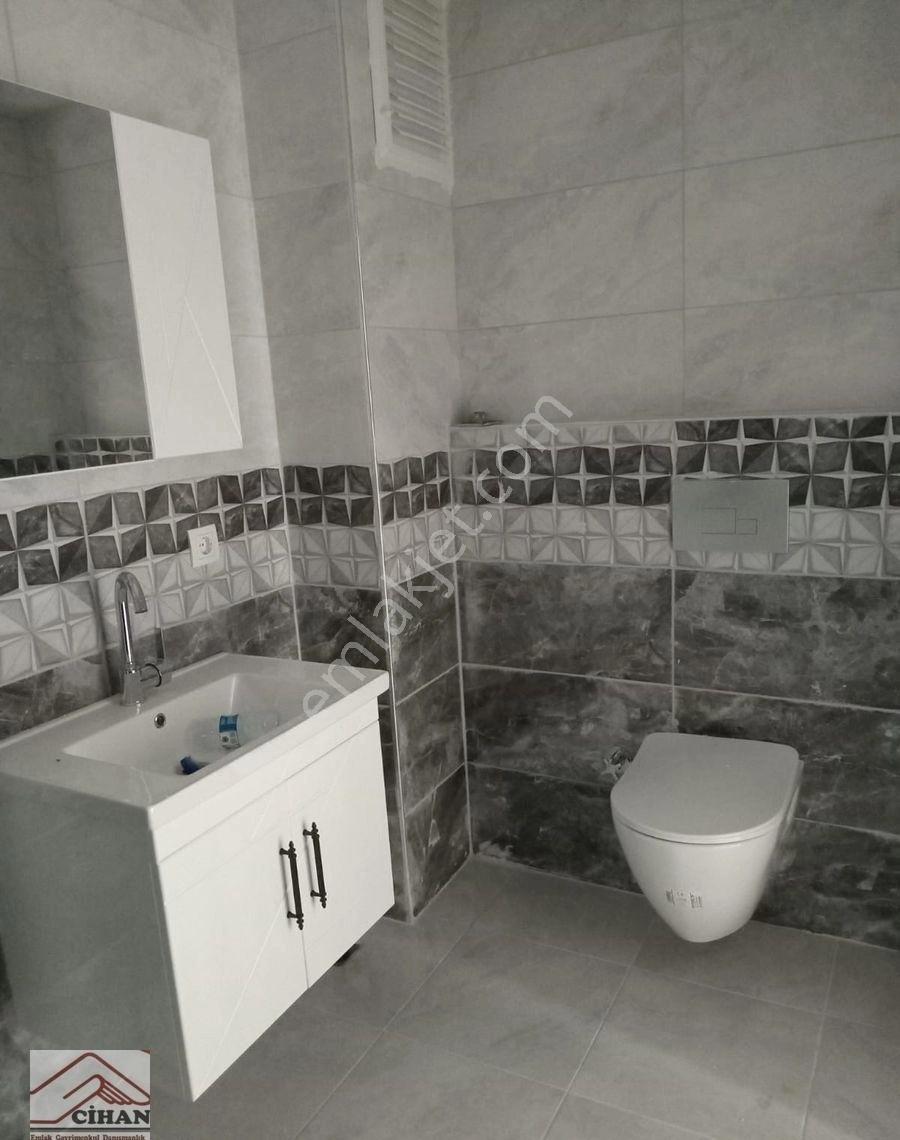 Havuz Manzaralı 2+1 Kiralık Daire Site İçinde Konforlu Yaşa - Görsel 11