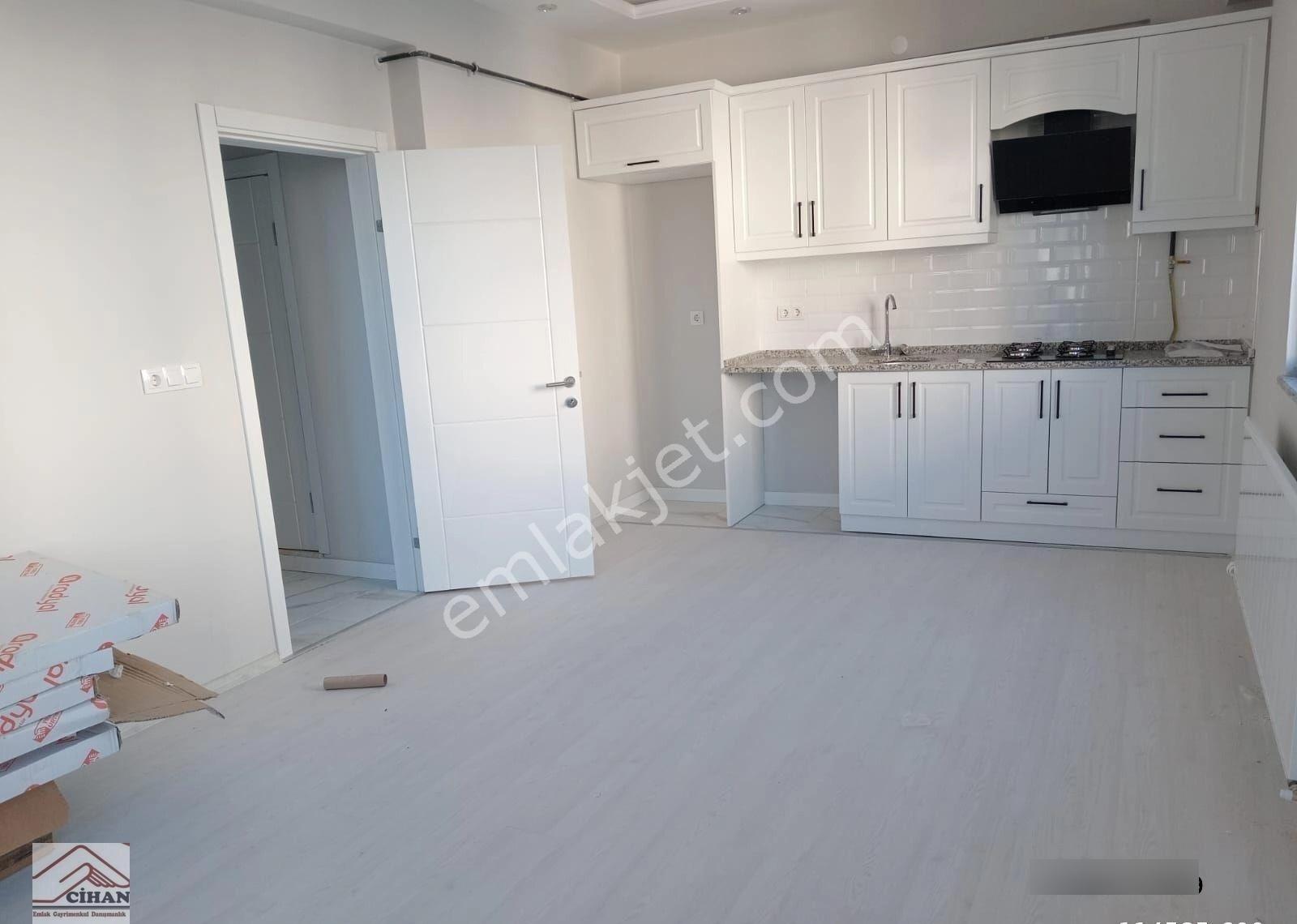Havuz Manzaralı 2+1 Kiralık Daire Site İçinde Konforlu Yaşa - Görsel 10