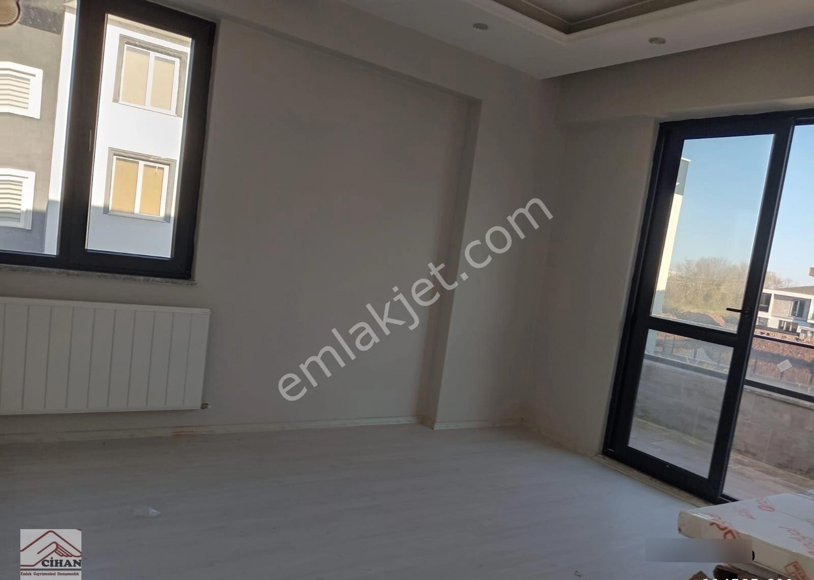 Havuz Manzaralı 2+1 Kiralık Daire Site İçinde Konforlu Yaşa - Görsel 12