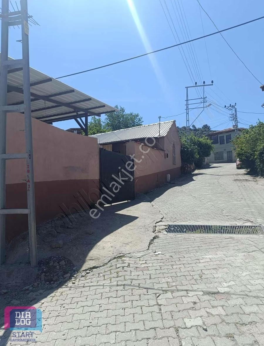 Kemalpaşa Bağyurdu Merkezde Satılık Müstakil Tapulu Ev