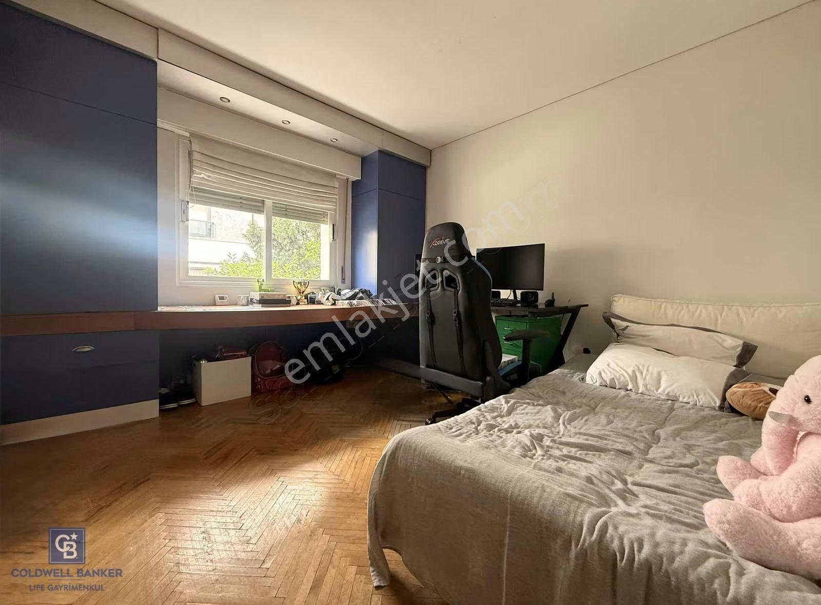 Bostanlı'nın Kalbinde 4+1 250 M2 Satılık Daire - Görsel 33