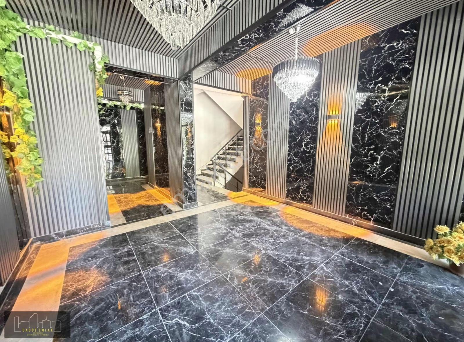 Cadde Emlak Sefaköy Site İçi Kapalı Otoparklı 1+1 65 M2 4 Kat - Görsel 9