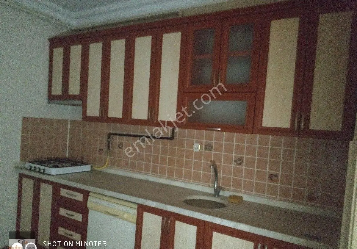 Bahçelievler Mahallesi'nde Kiralık 2+1 Asansörlü Teraslı Çift Wc'li&banyolu - Görsel 4
