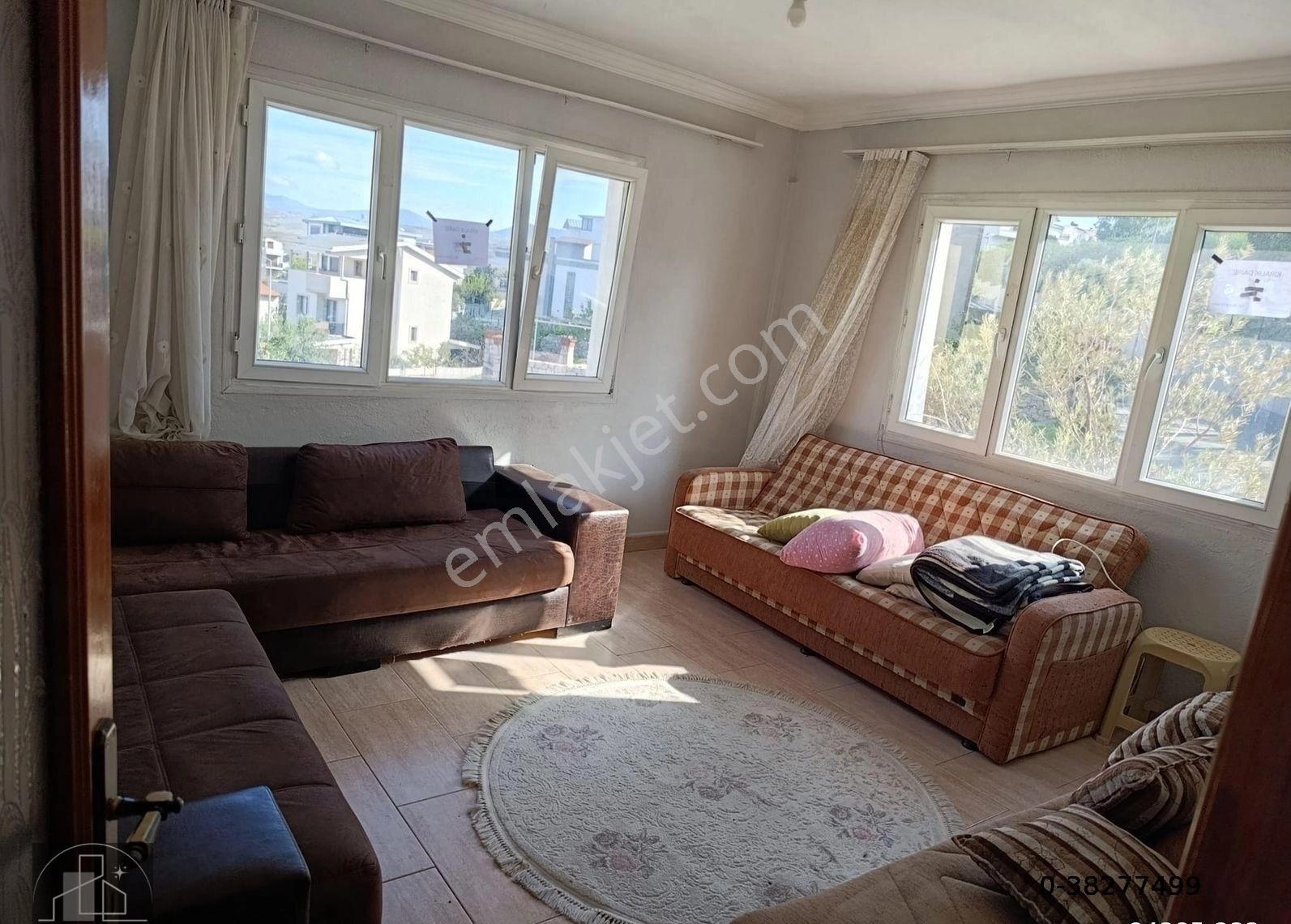 İzmir Seferihisar Zümrütevler Sitesi'nde Kiralık 2+1 Daire - Görsel 15