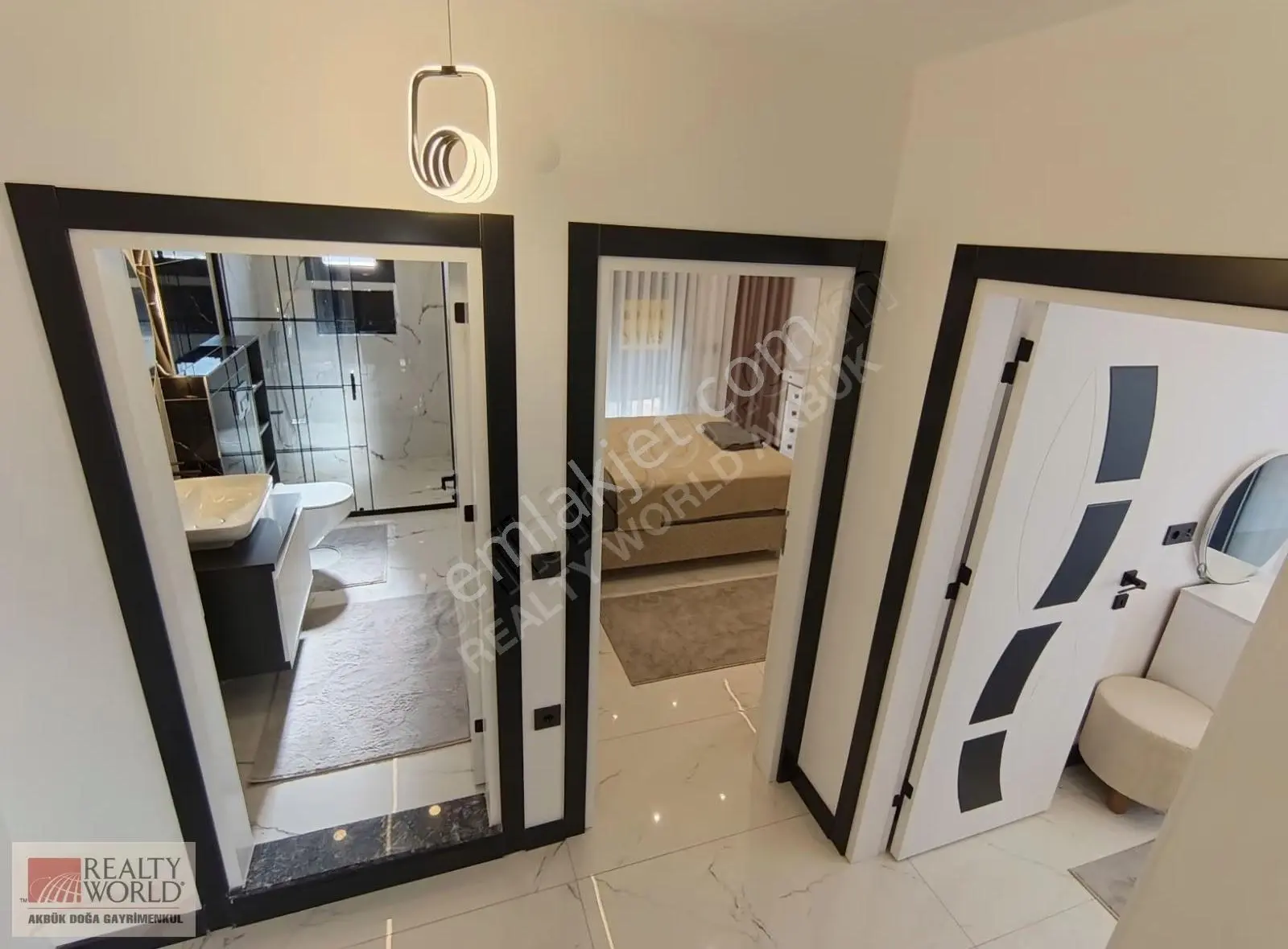 Akbük Merkezde Ful Eşyalı Satılık Lüks Villa - Görsel 11