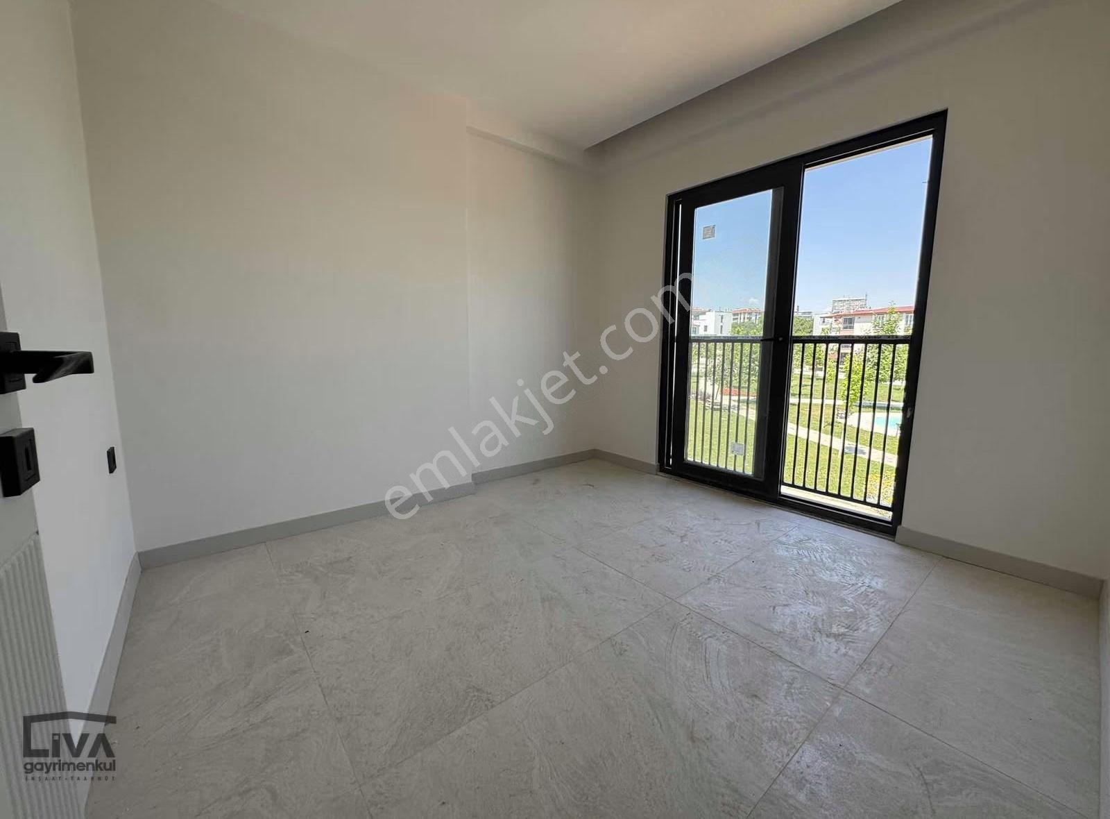 Liva'dan Selçukbeyde Park Cephe 2+1 Home Ofis / Apart - Görsel 5