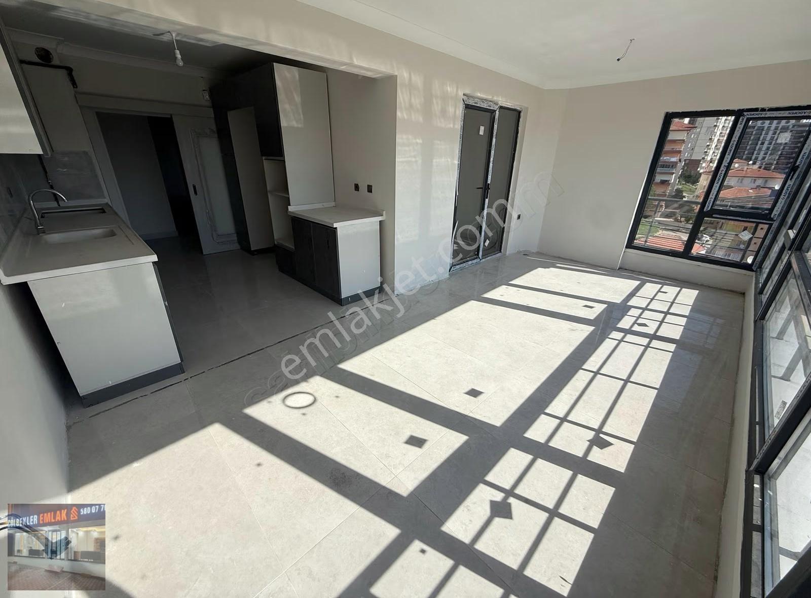 Bağlarbaşı Mah.de 3+1 Ultra Lux Sıfır Site'de Kiralık Daireler!!