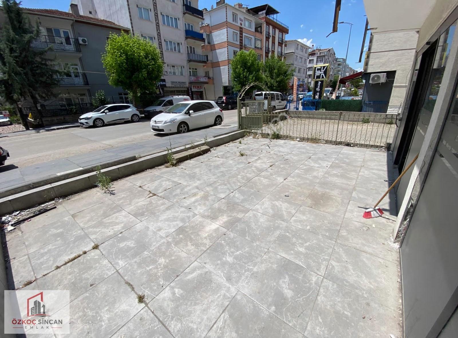 Özkoç'tan Bosna Caddesi Üzeri İşlek Caddede Full Yapılı Dükkan