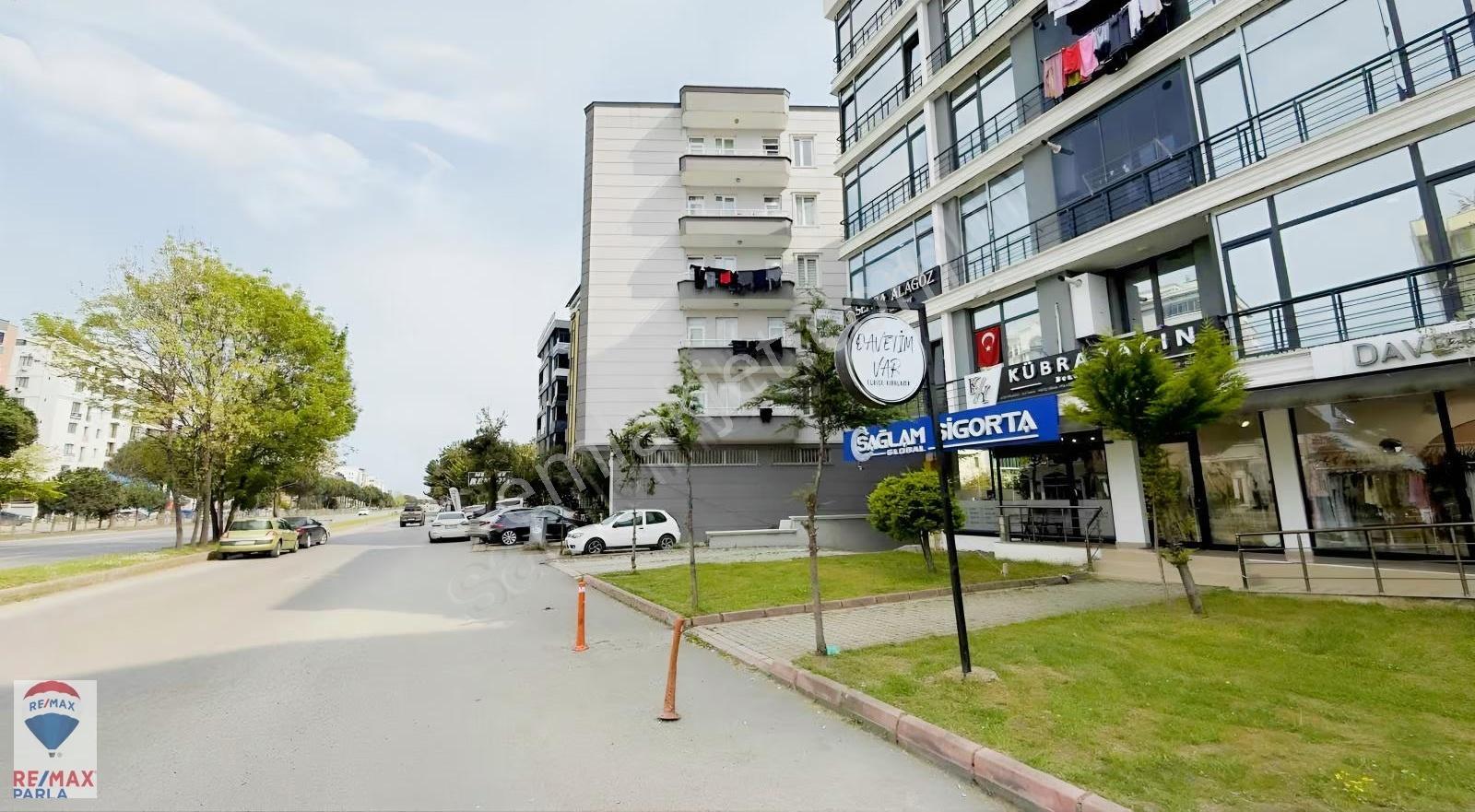 Atakum'un Kalbinde! Atatürk Bulvarı'na Cephe 2+1 Daire/ofis - Görsel 2