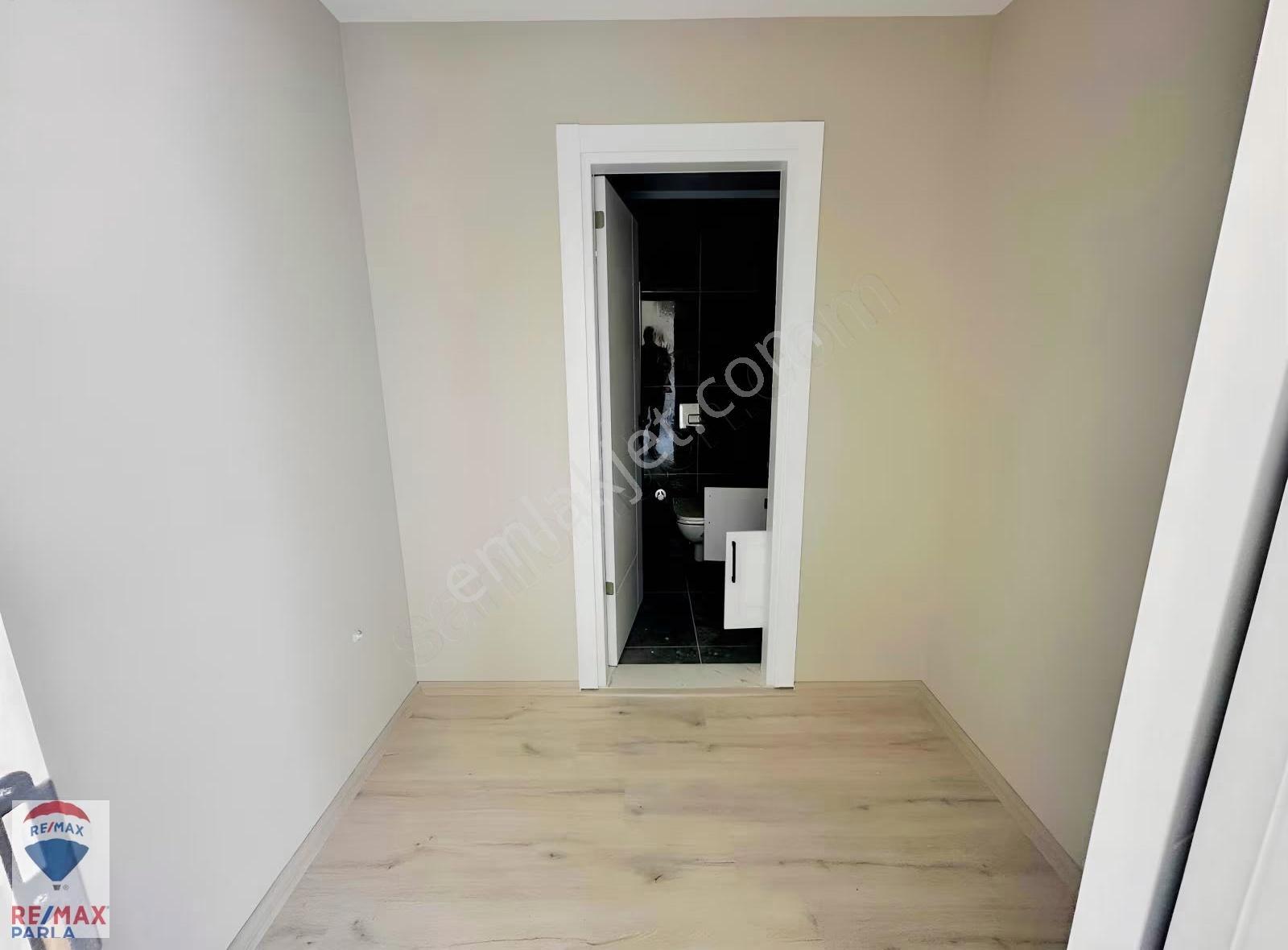 Atakum Nişantaşı Caddesi Cephe Satılık 2+1 Daireler - Görsel 14