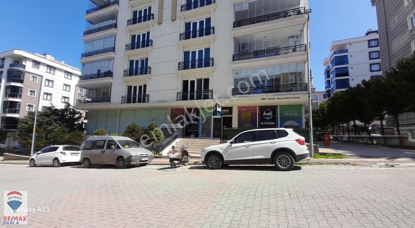 Cağaloğluna 3. Bina| Net 200 M2 L Satılık Köşe Dükkan - Görsel 10