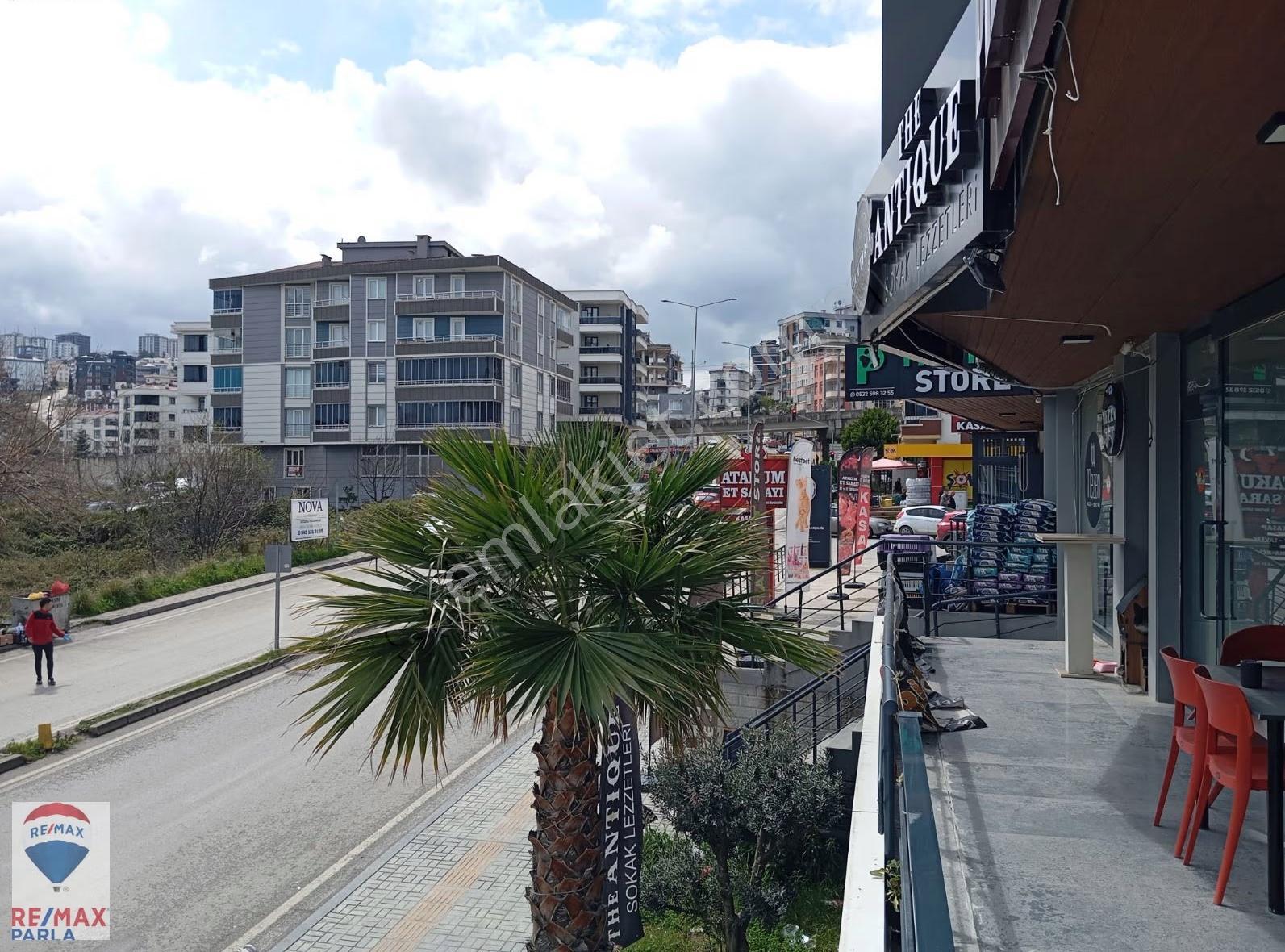 Remax Parla Ofisi'den Devren Kiralık Anayola Cephe Pizza Dükkanı - Görsel 10