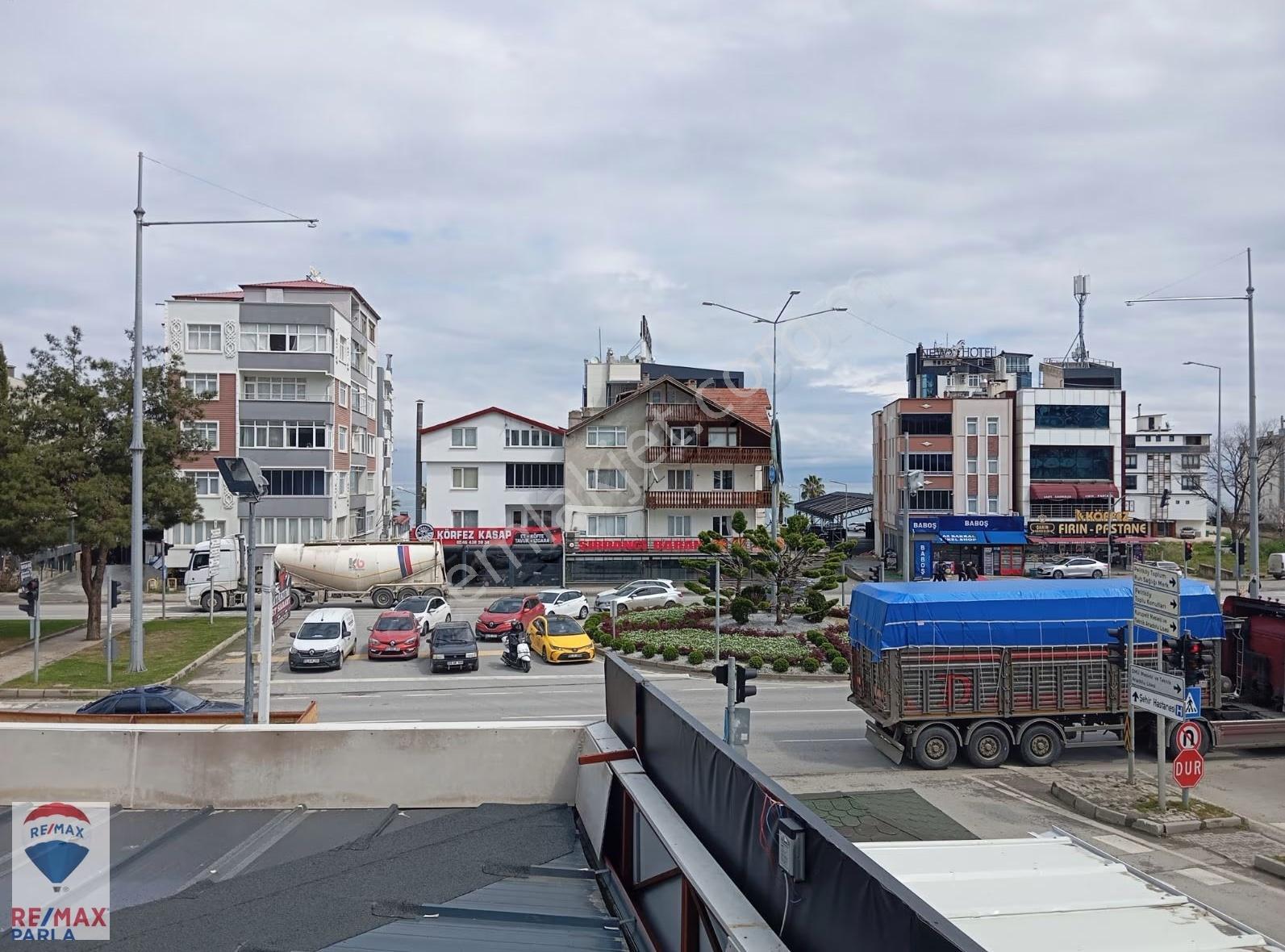 Remax Parla Ofisi'den Devren Kiralık Anayola Cephe Pizza Dükkanı