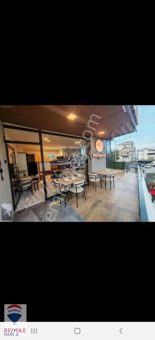 Remax Parla Ofisi'den Devren Kiralık Anayola Cephe Pizza Dükkanı - Görsel 2