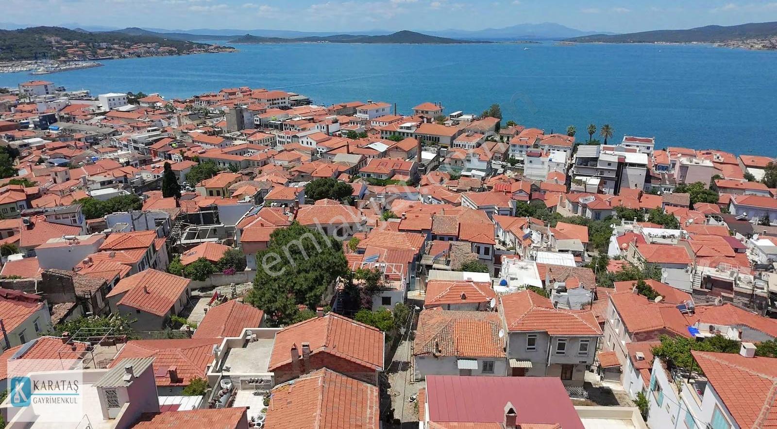 Ayvalık Merkezde Muhteşem Deniz Manzaralı Müstakil Taş Ev - Görsel 9