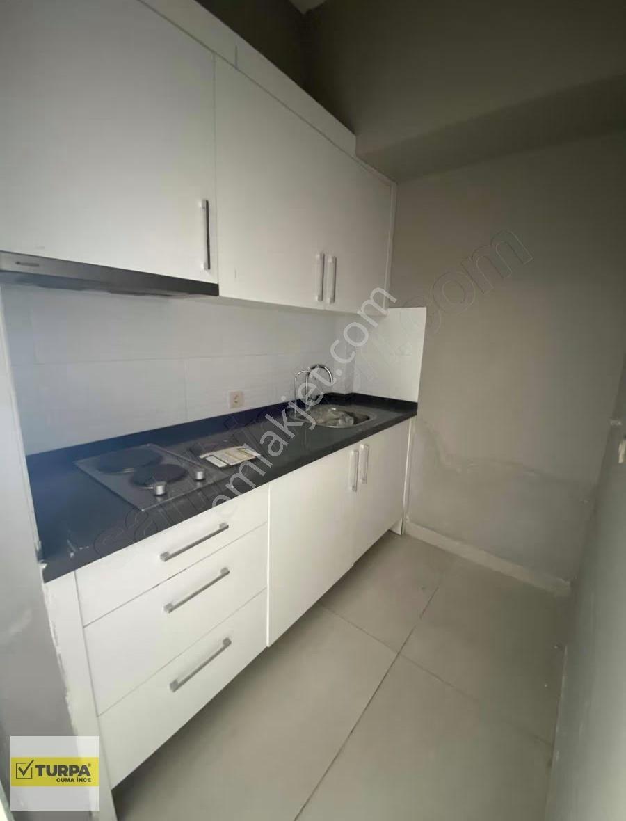 Cuma İnce'den Dasif Oto Plazada Kiralık Dükkan - Görsel 2