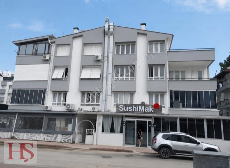 Konyaaltı Altınkum'da İşlek Cadde Yakını Satılık Dükkan