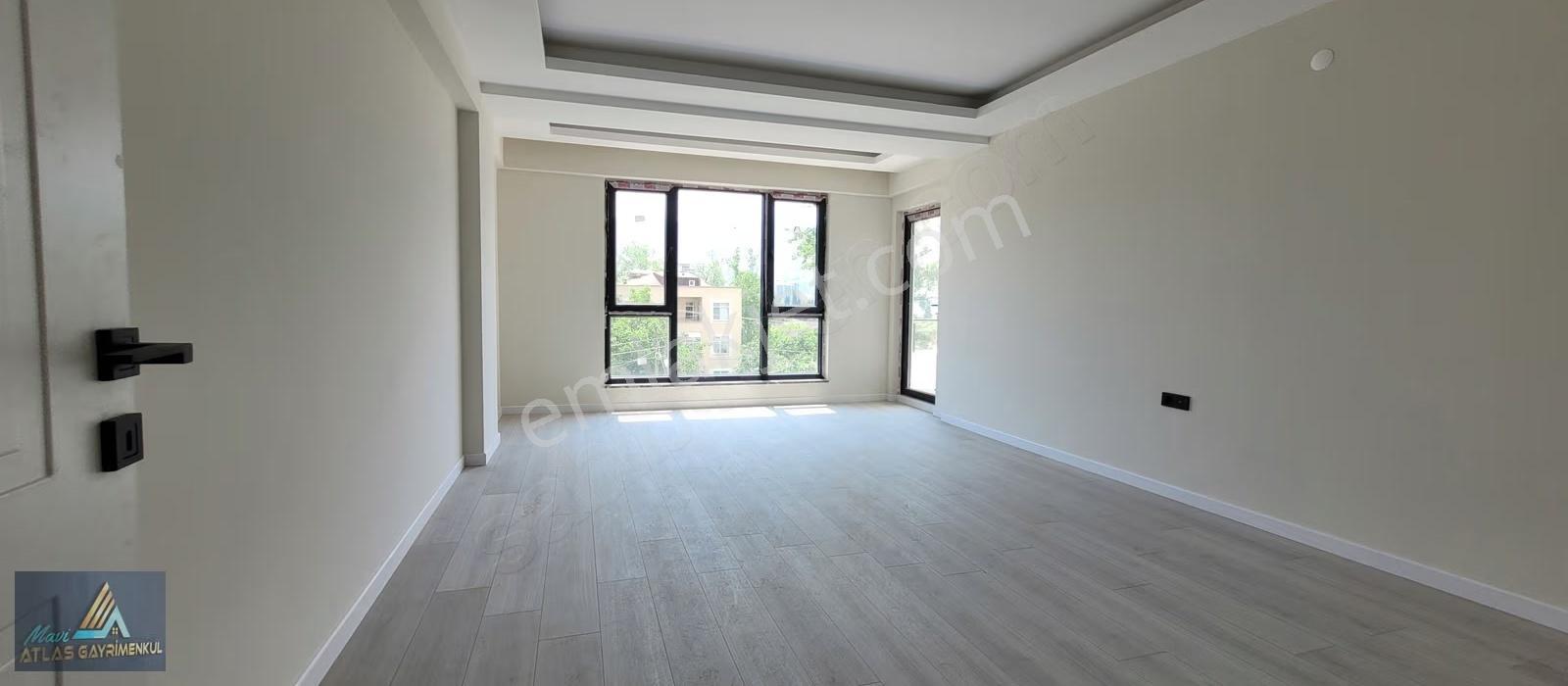 Mavi Atlas'tan İlkadım Kışla Da Satılık 3+1 Daire