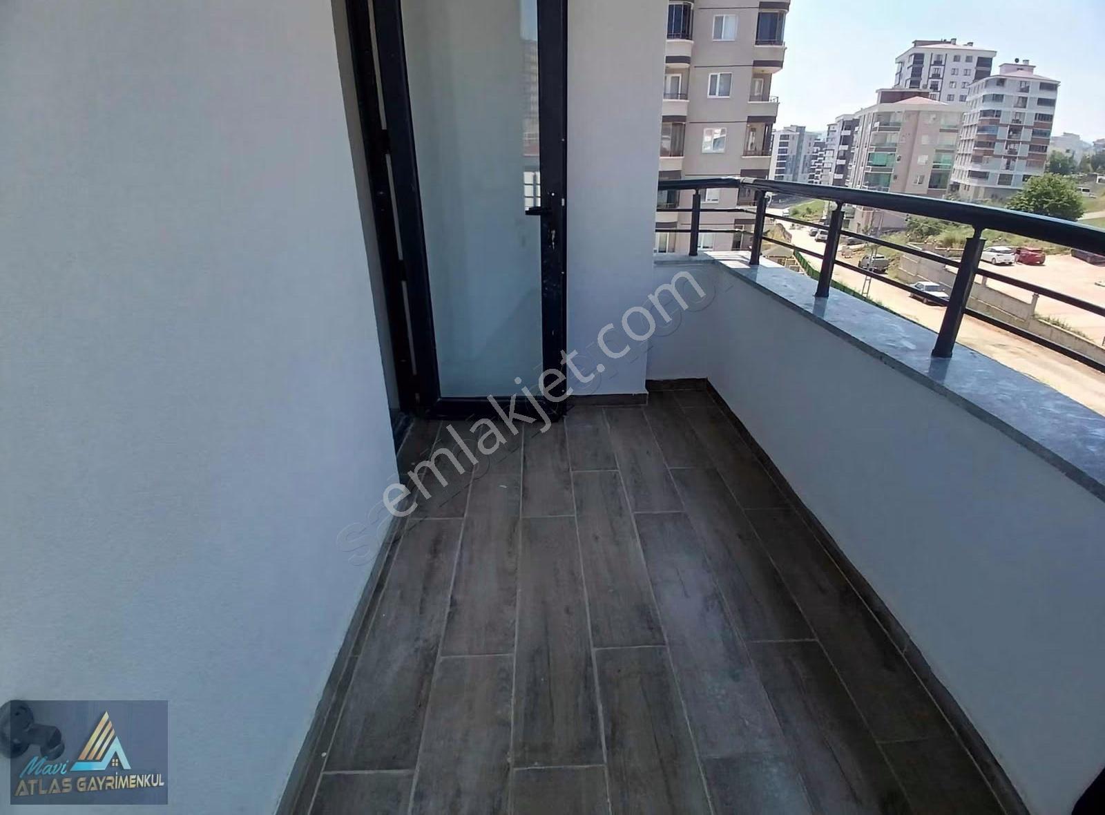 Ebeveyn Banyolu, Geniş Balkonlu Sıfır 2+1 Daire - Görsel 31