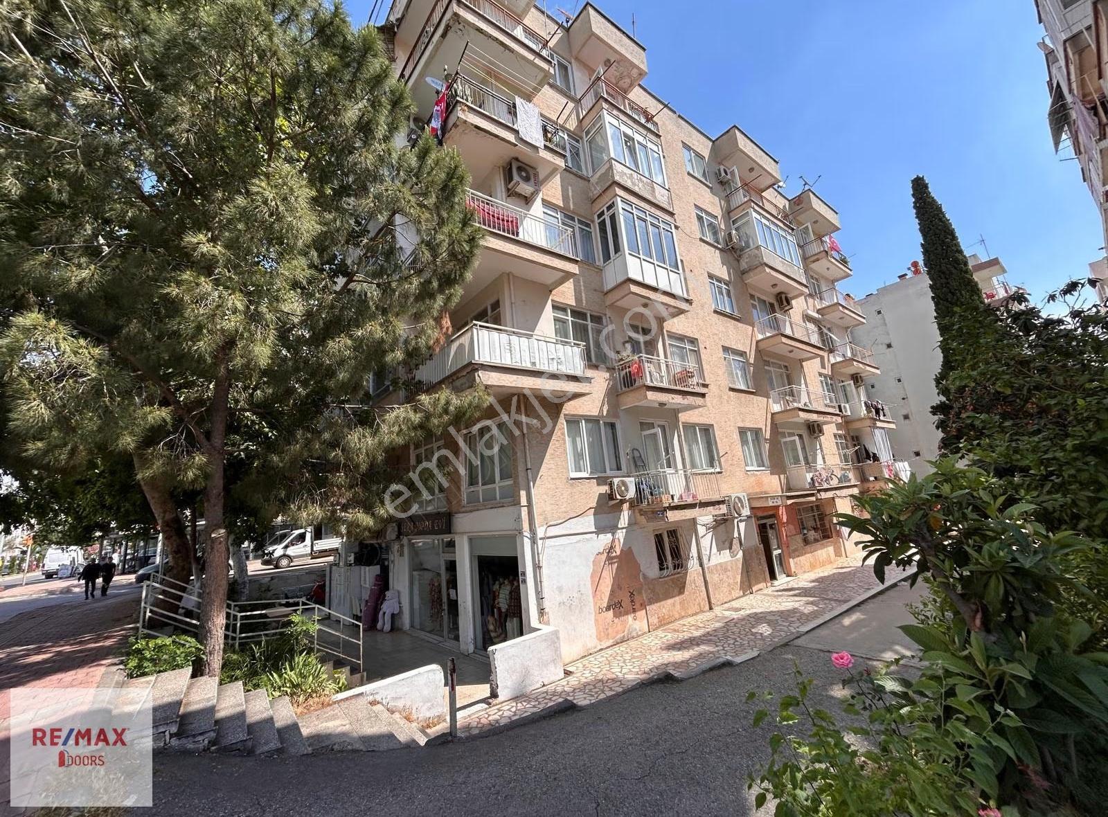 Memurevleri Turgutreis Caddesi Üzeri 3+1 Geniş Satılık Daire