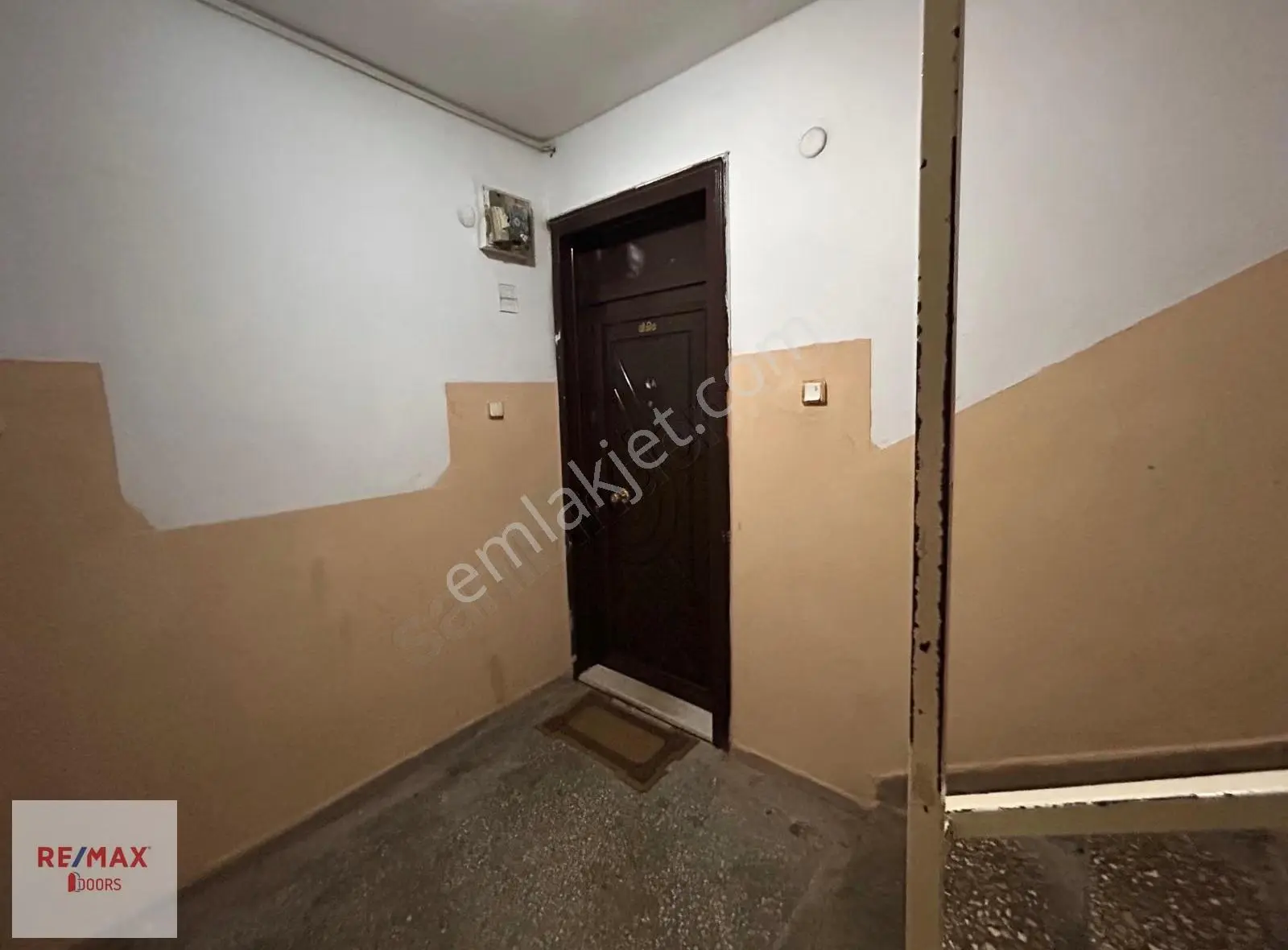 Memurevleri Turgutreis Caddesi Üzeri 3+1 Geniş Satılık Daire - Görsel 3