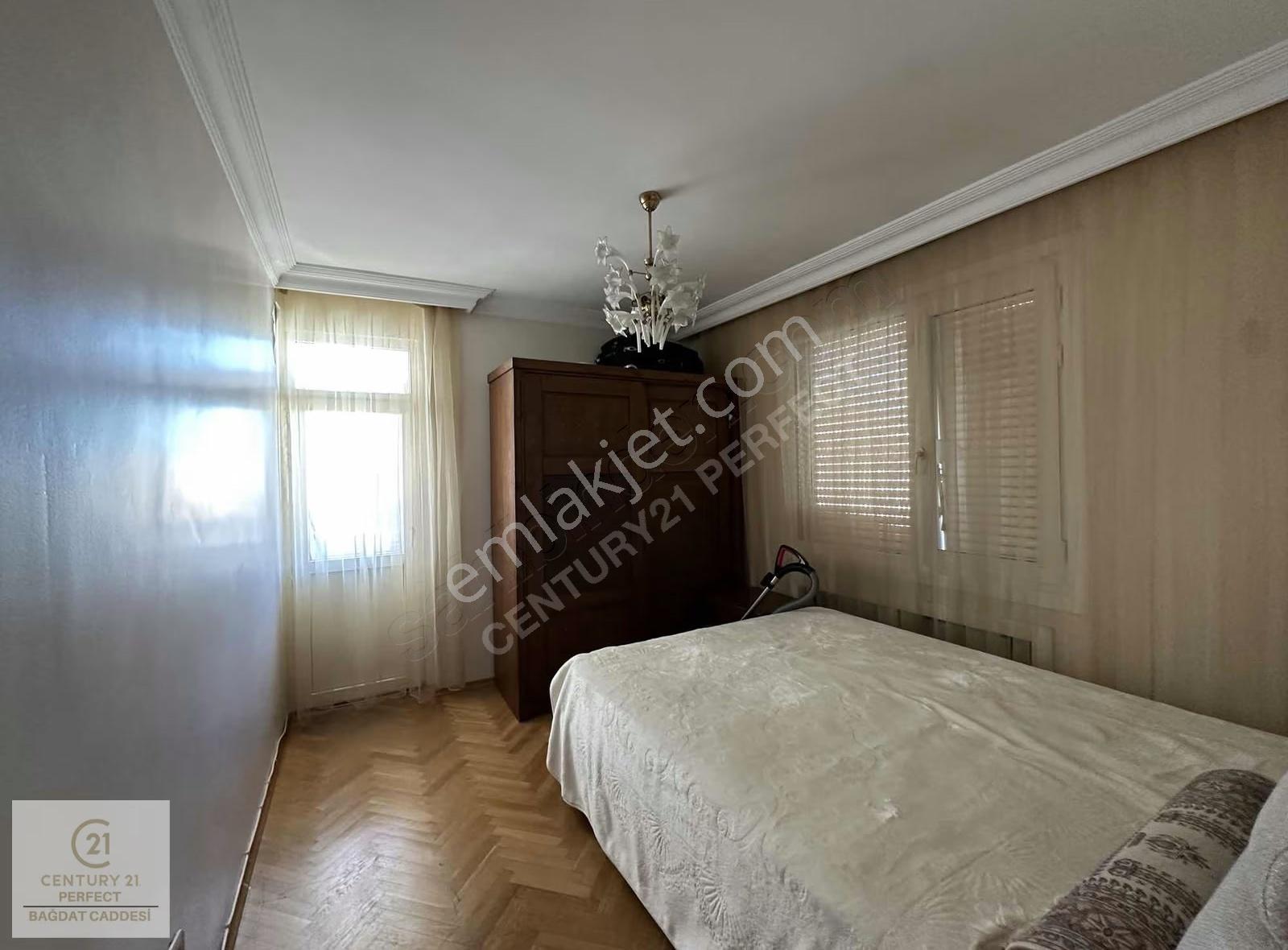Erenköy'de Satılık 6+1 Dubleks, 270m², Müstakil Ev Konforu - Görsel 15
