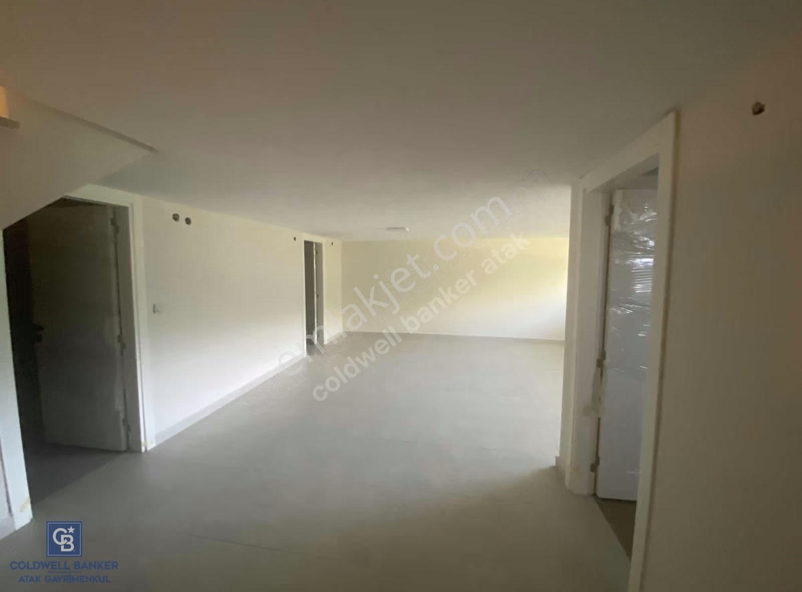 Çeşme'de Denize Yürüme Mesafesinde Yıllık Kiralık Villa - Görsel 35