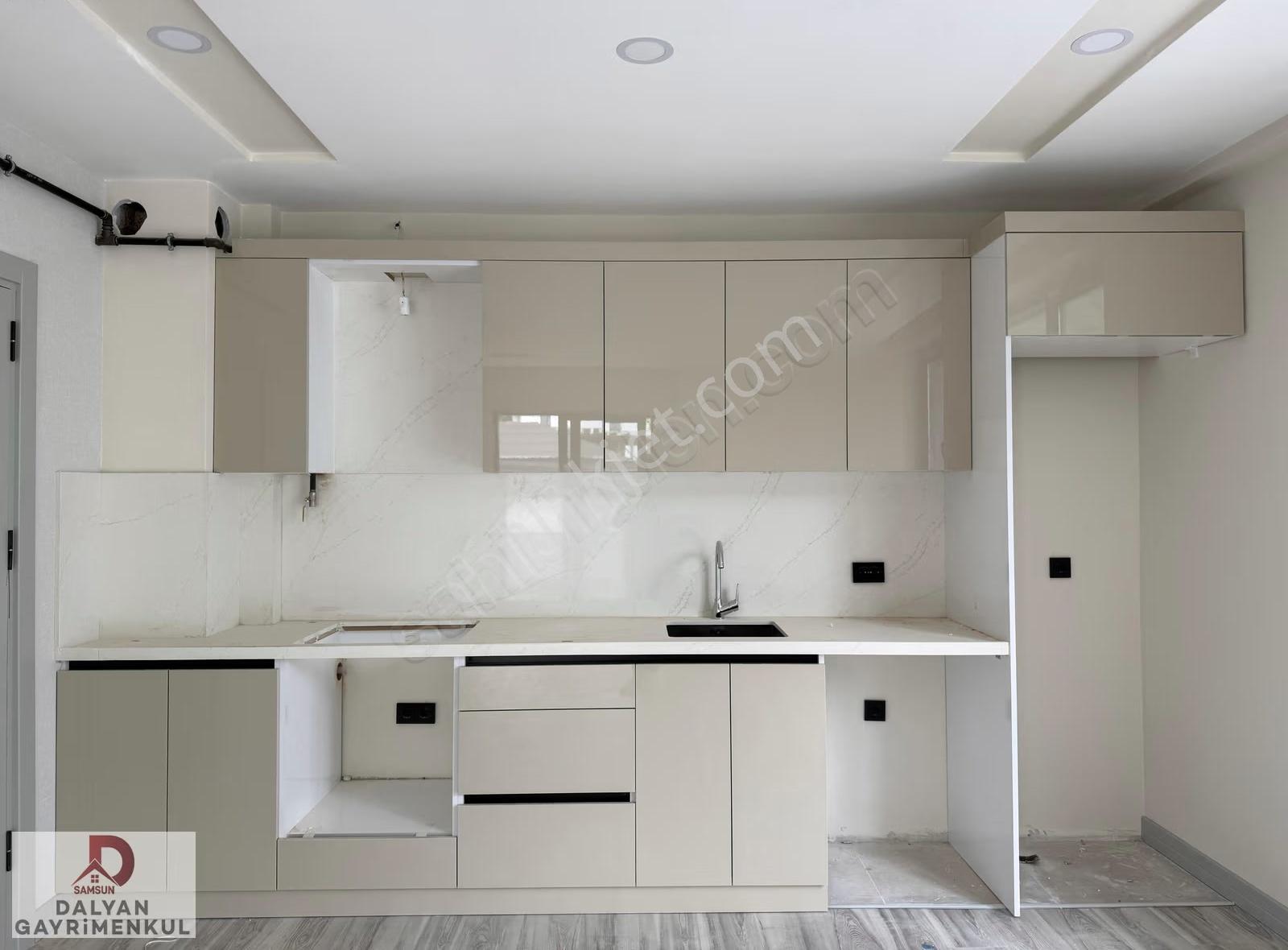 2+1satılık Daire | Havuzlu Site | Sahile 200 M | Ebeveyn Banyolu - Görsel 10