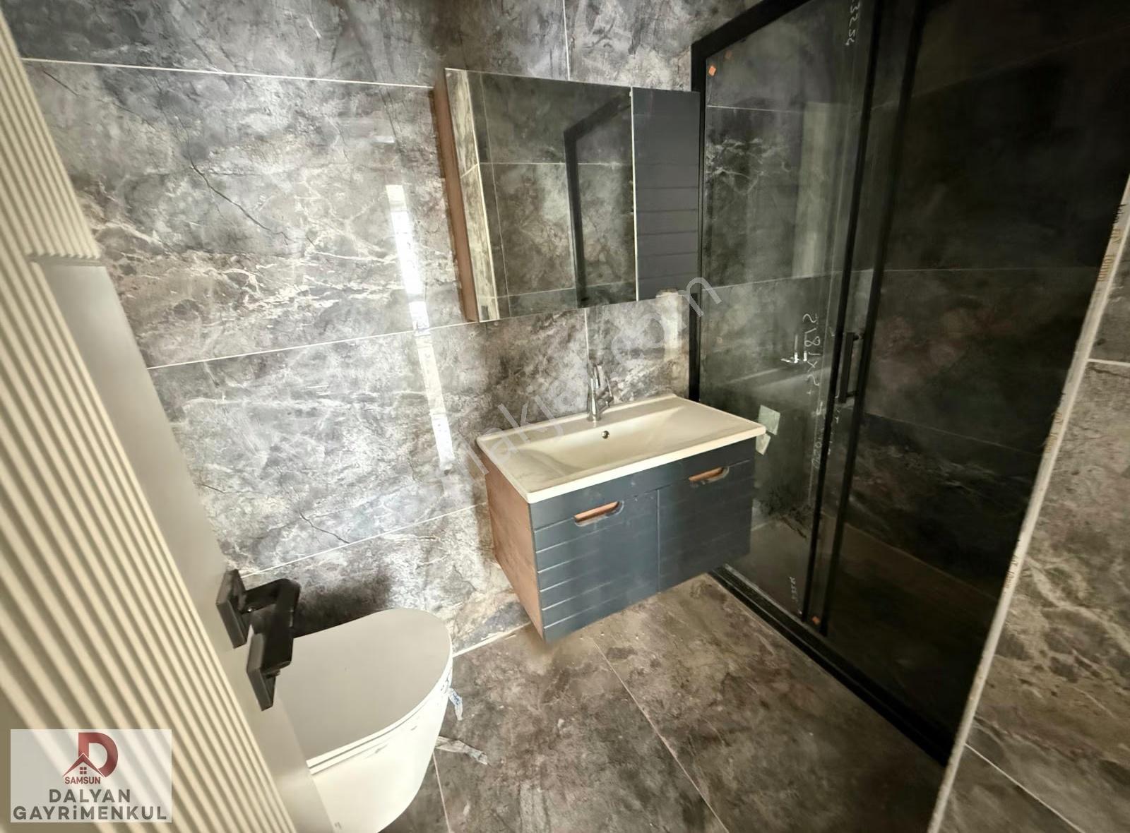 2+1satılık Daire | Havuzlu Site | Sahile 200 M | Ebeveyn Banyolu - Görsel 8