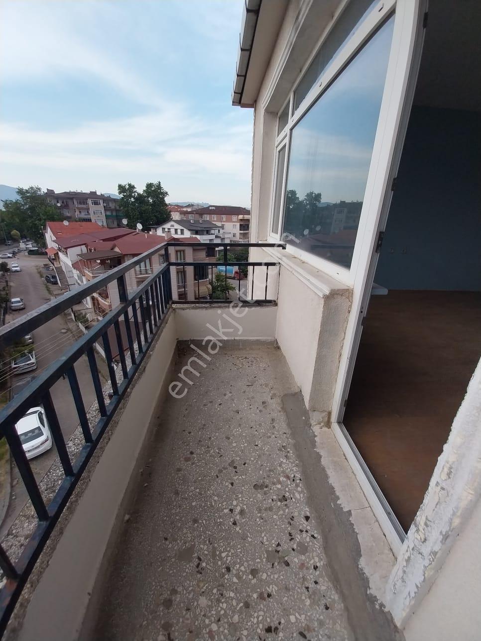 Kocaeli Gölcük Kavaklı Mahallesi Kiralık 2+1 Daire - Görsel 11
