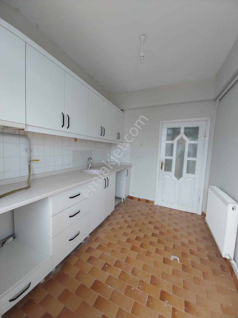 Kocaeli Gölcük Kavaklı Mahallesi Kiralık 2+1 Daire - Görsel 16
