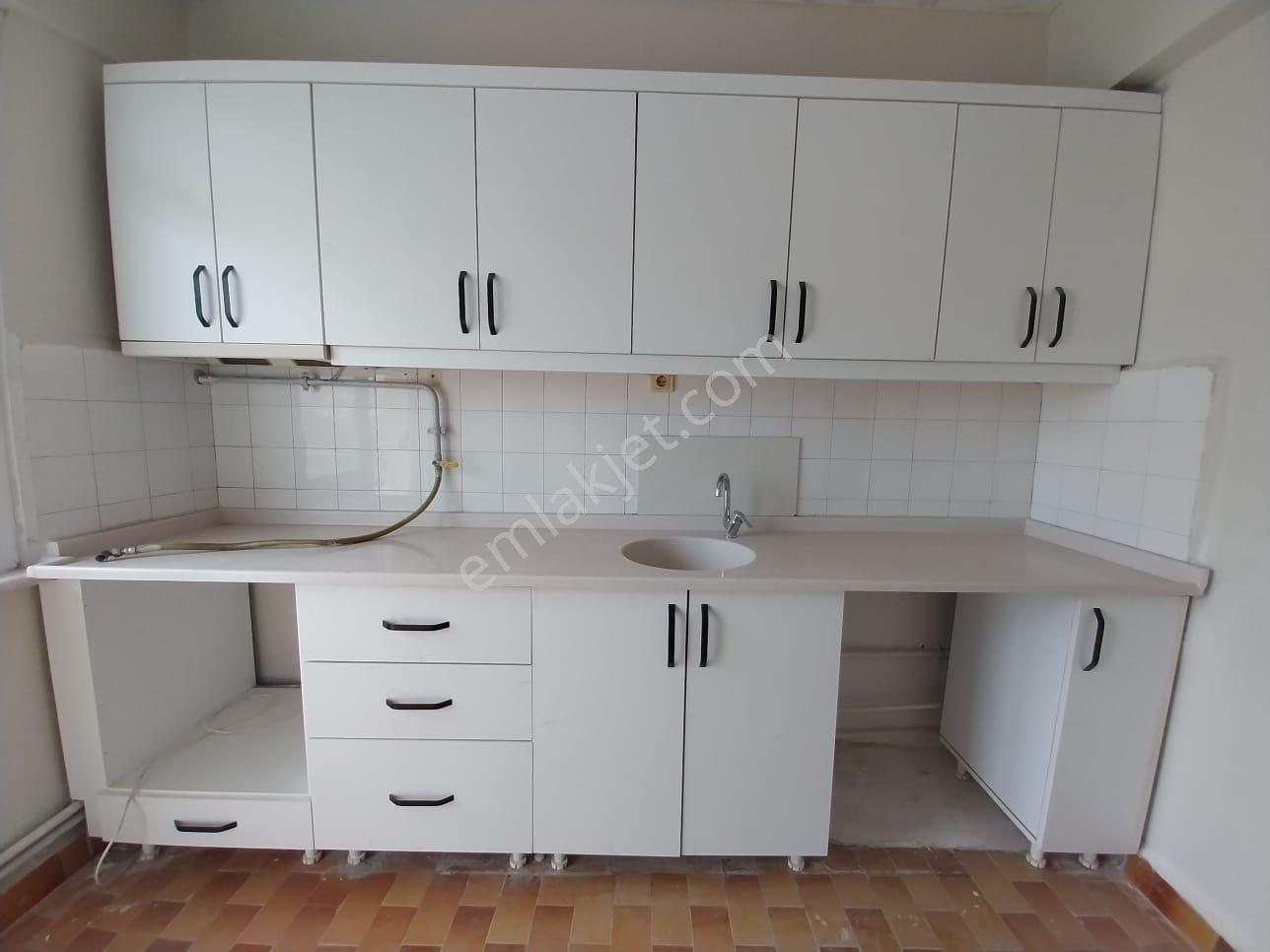 Kocaeli Gölcük Kavaklı Mahallesi Kiralık 2+1 Daire - Görsel 15