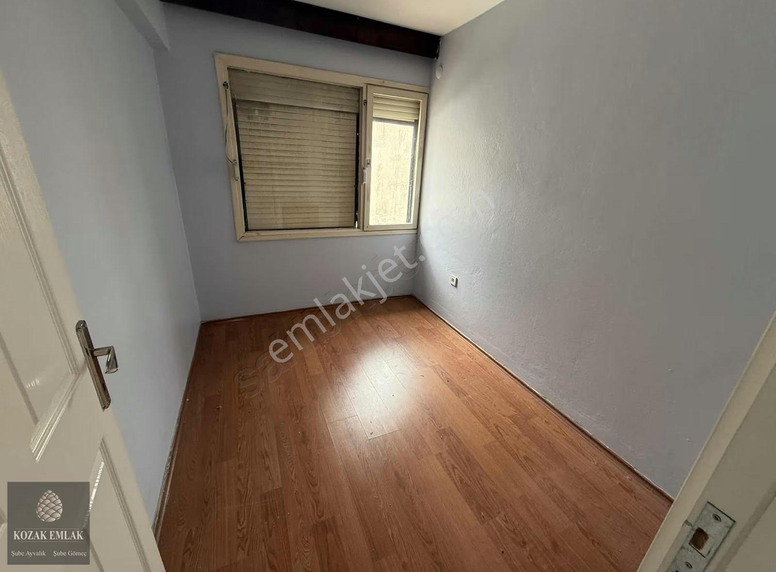 Ayvalık Aliçetinkayada Kiralık 3 Artı 1 Doğalgazlı Daire - Görsel 8