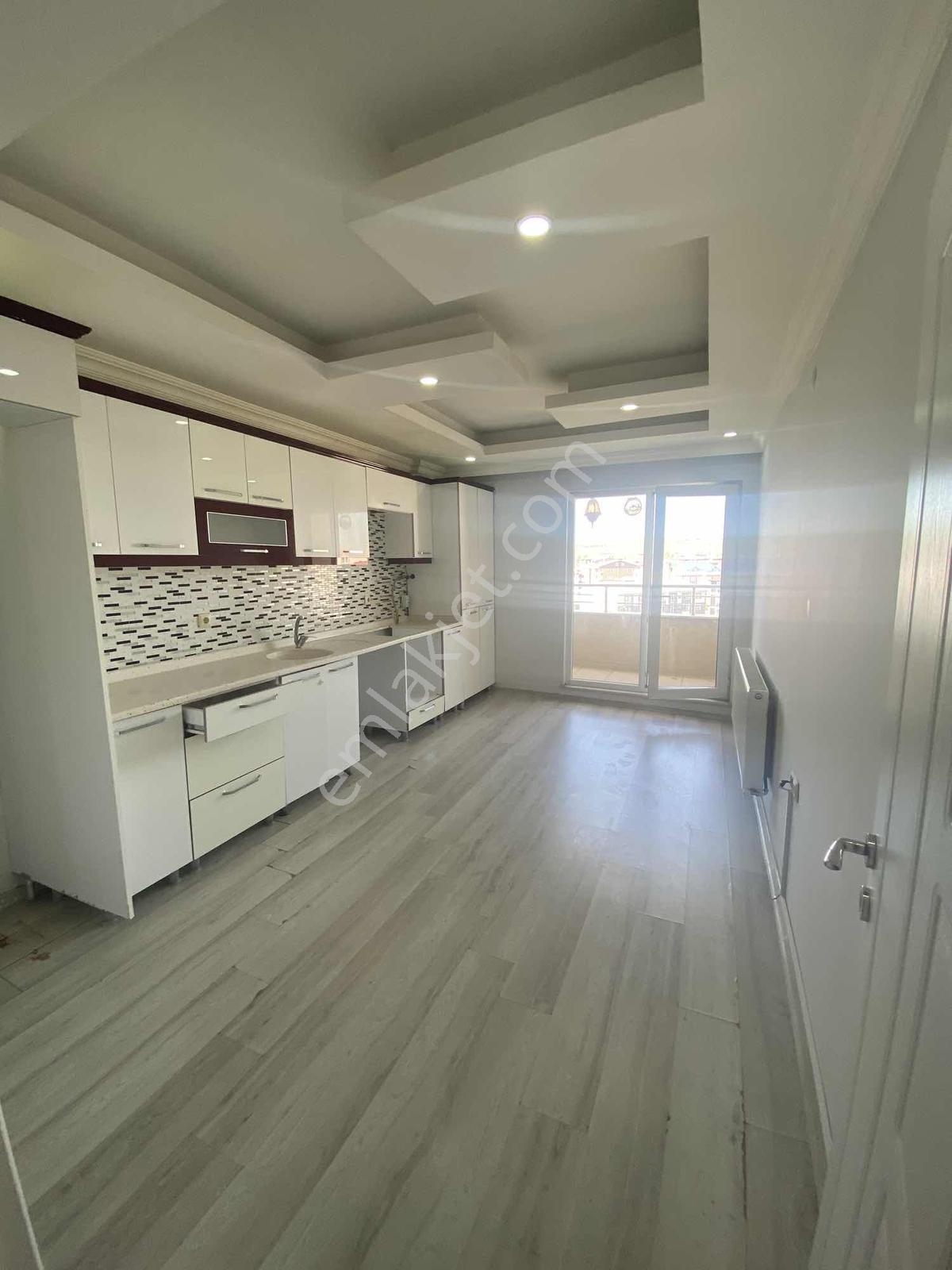 Şehitler Mah Servis Güzargahında Arakat Kiralık 3+1 - Görsel 3