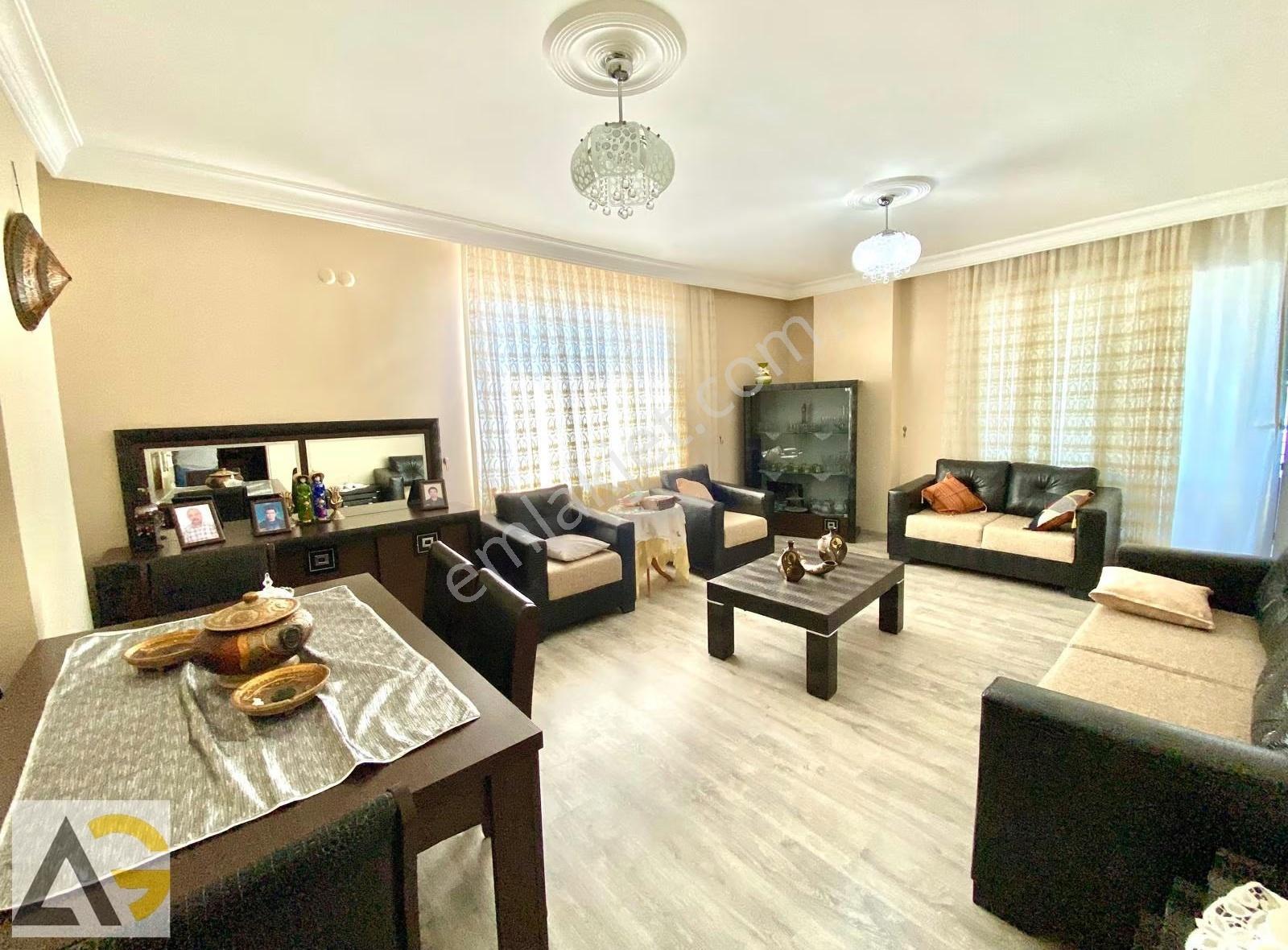 Auradan Mezitli Merkez Mahallesinde Satılık 3+1 Eşyasız Daire