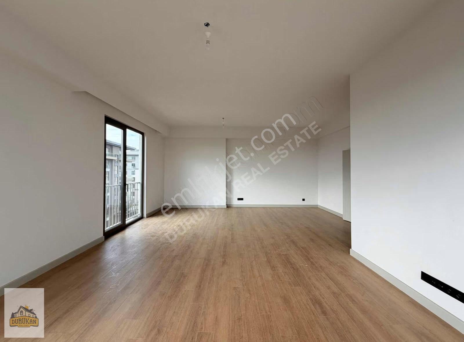 Emlak Konut Çınarköy'de Kiralık 4+1 Daire, 220 M²,koru Manzaralı - Görsel 11