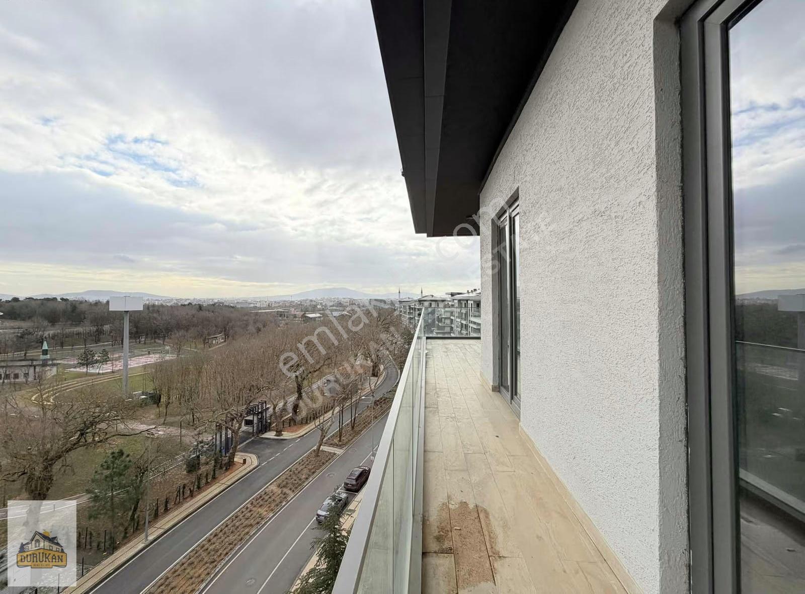 Emlak Konut Çınarköy'de Kiralık 4+1 Daire, 220 M²,koru Manzaralı - Görsel 15