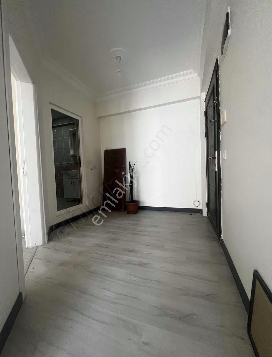 Günlükbaşı'nda Merkezi Konumda 1+1 Daire - Görsel 9