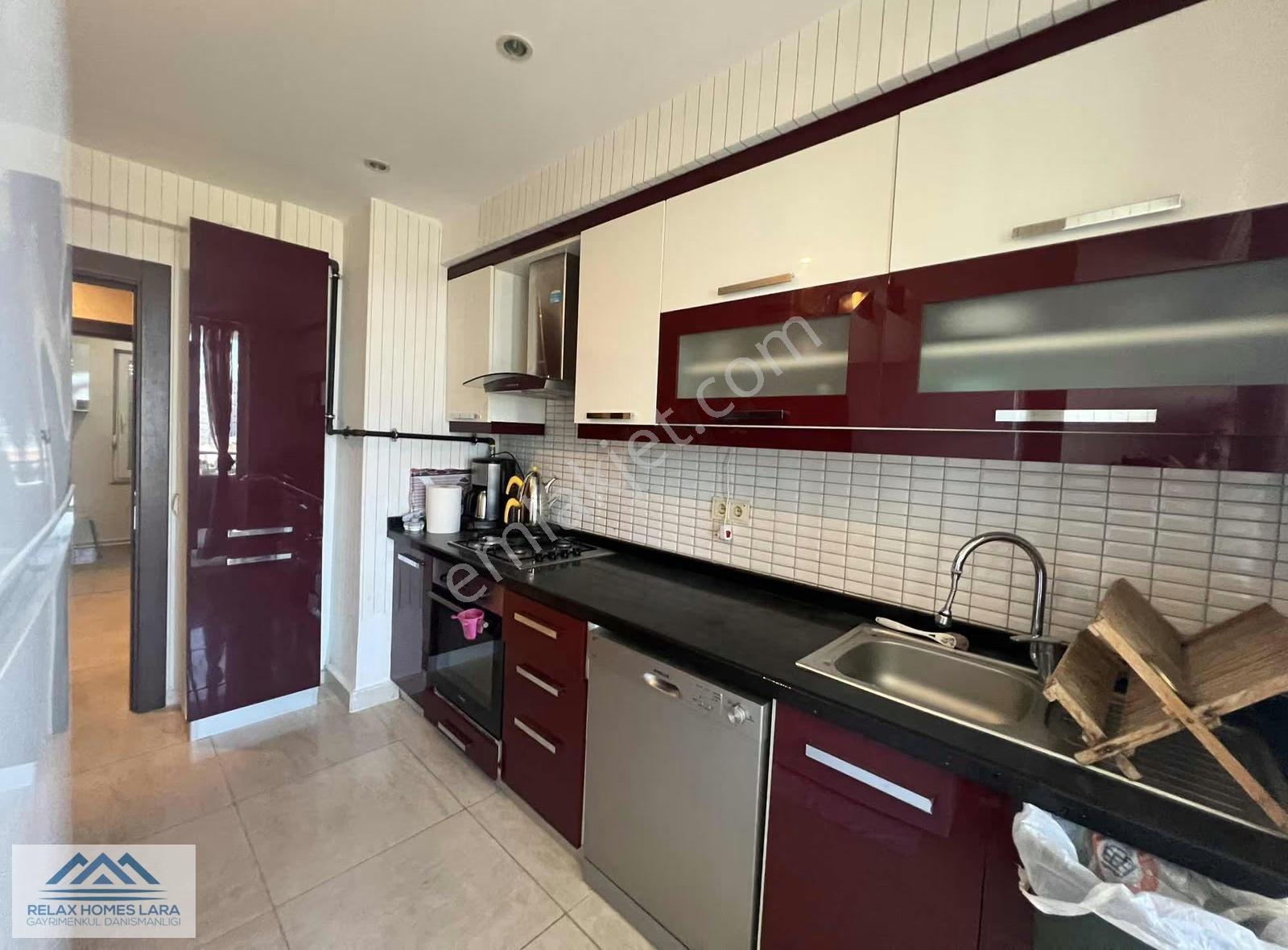 Güzeloba'da Site İçerisinde Deniz Manzaralı 3+1 Kiralık Daire - Görsel 18