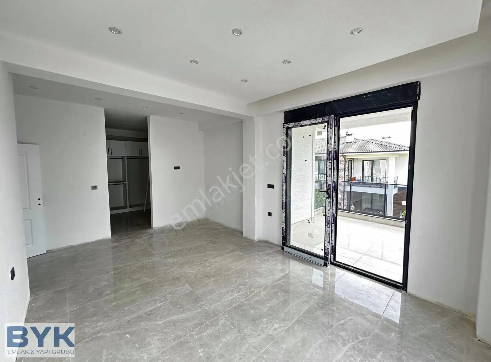 Byk' Dan! Arapçiftliği' Nde! Sıfır Proje! Kiralık Tekil Villa! - Görsel 4