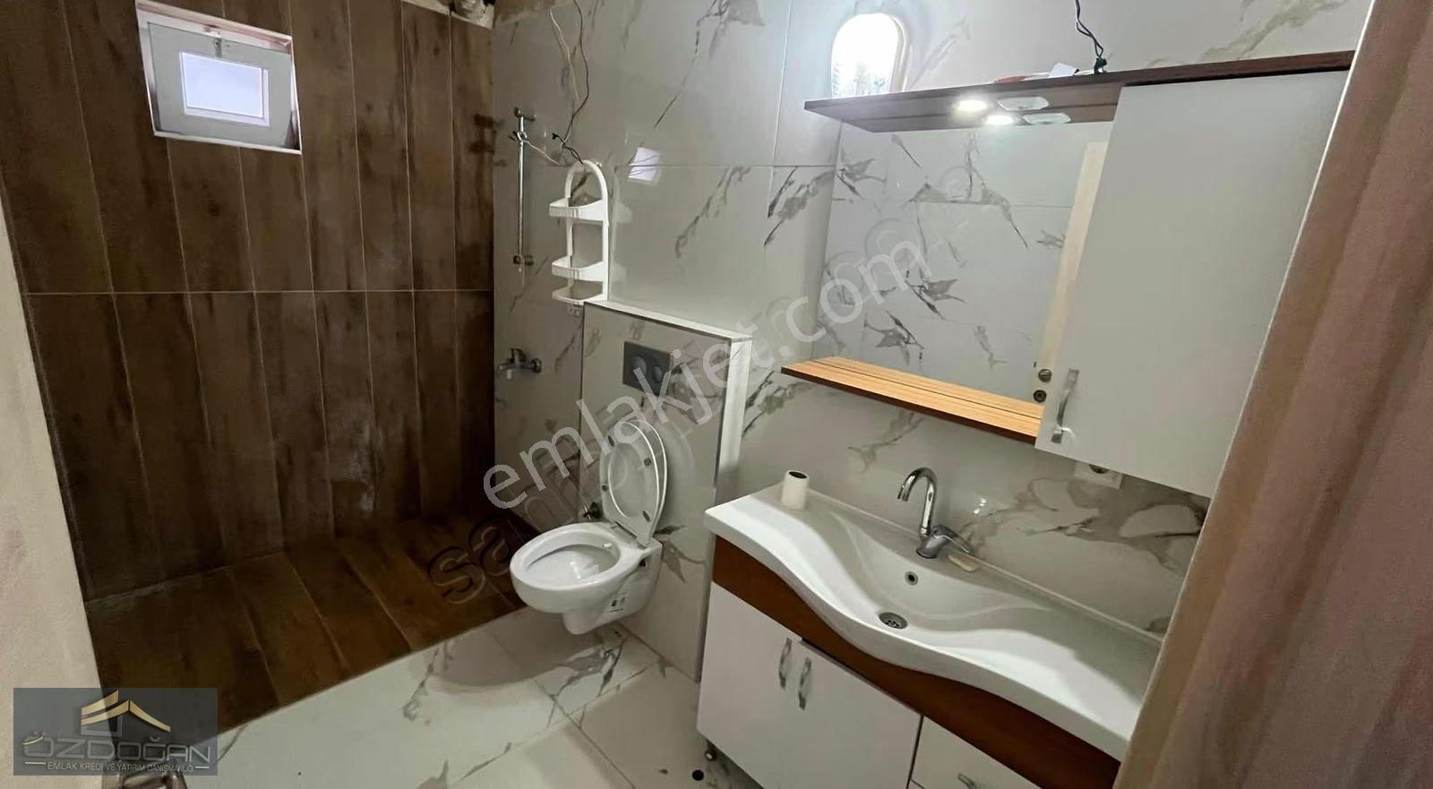 Döşemealtı Yeniköy'de Müstakil Tadında Kiralık 2+1 Geniş Daire - Görsel 8