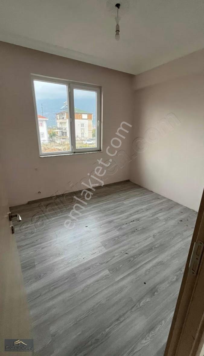 Döşemealtı Yeniköy'de Müstakil Tadında Kiralık 2+1 Geniş Daire - Görsel 11