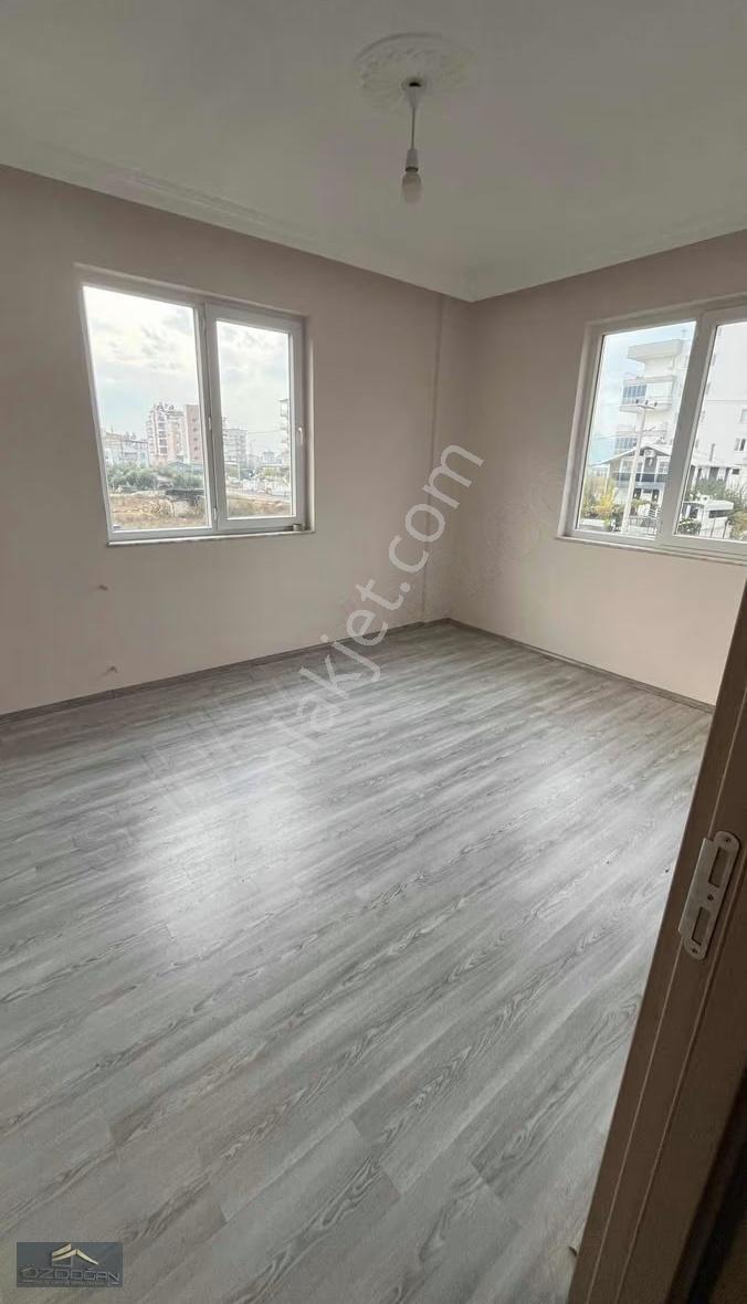 Döşemealtı Yeniköy'de Müstakil Tadında Kiralık 2+1 Geniş Daire - Görsel 3